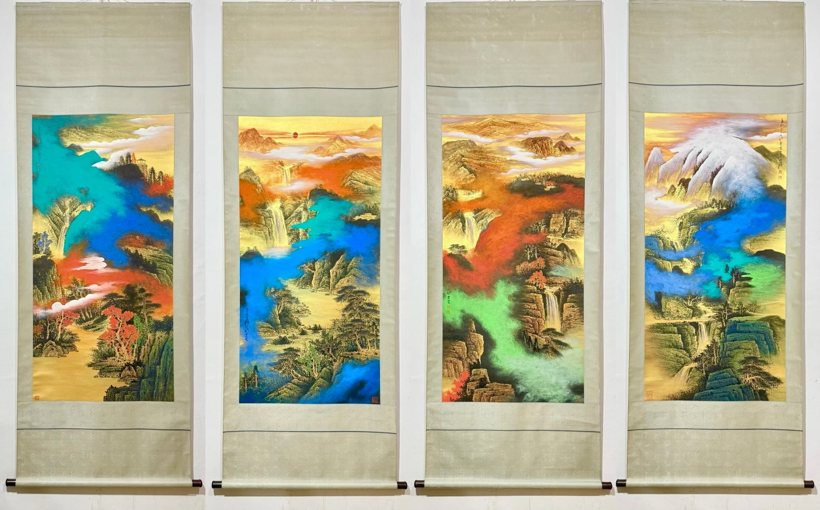 A Set of Chinese Vertical Scroll Ink Painting of Landscape on Paper: A Set of Chinese Vertical Scroll Ink Painting of Landscape on Paper,Zhang Daqian,Size:(entirety)89.8inx32.7in,(Without frame)53.5inx26.8in 一套中国水墨山ĕ