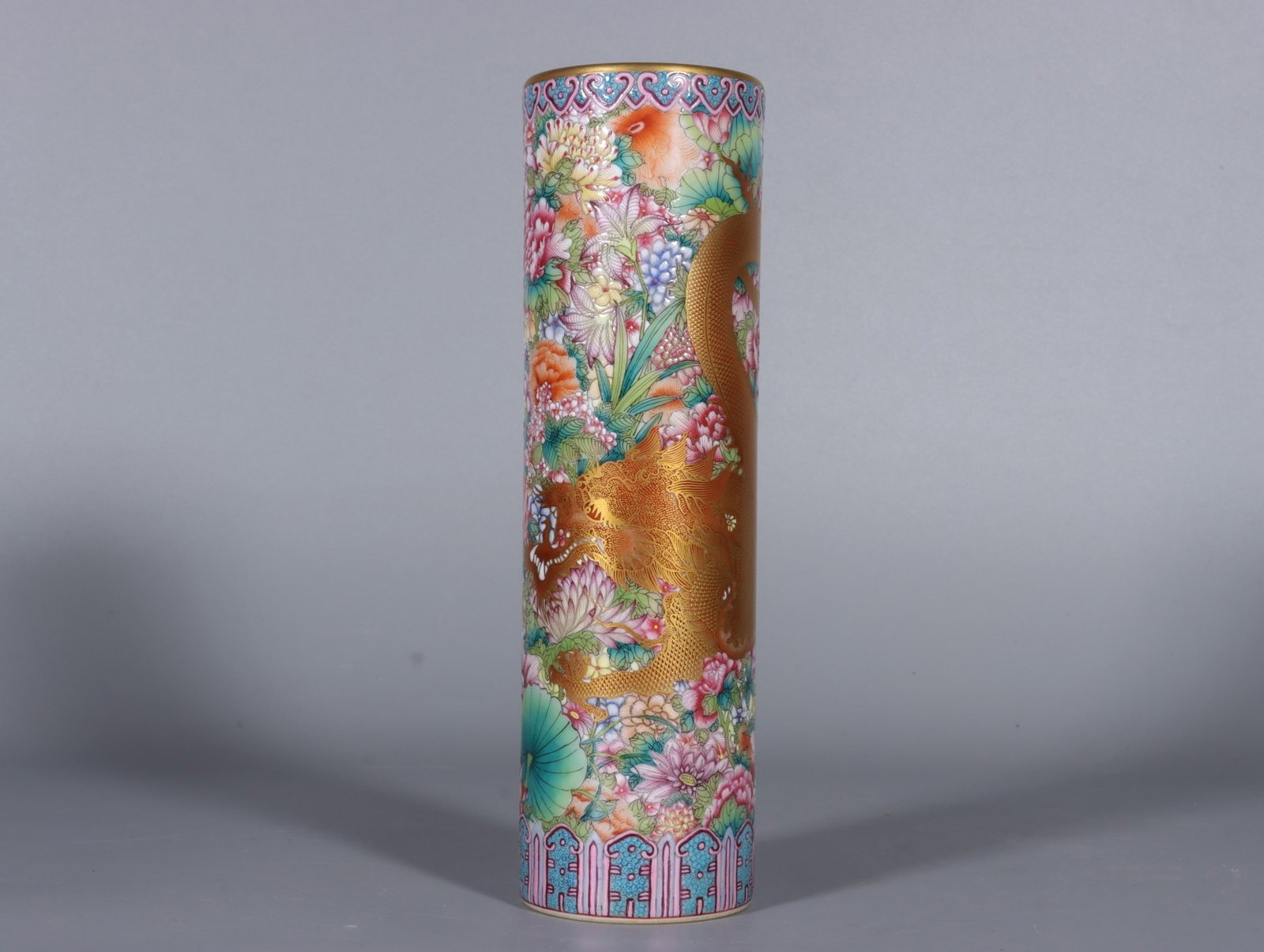 An Exquisite Famille-Rose Flower and Dragon Pattern Brush Pot: An Exquisite Famille-Rose Flower and Dragon Pattern Brush Pot,Qing Dynasty,China,Yongzheng Four-character Mark,Size:7.4inx2.1in 粉彩花卉龙纹笔筒,中