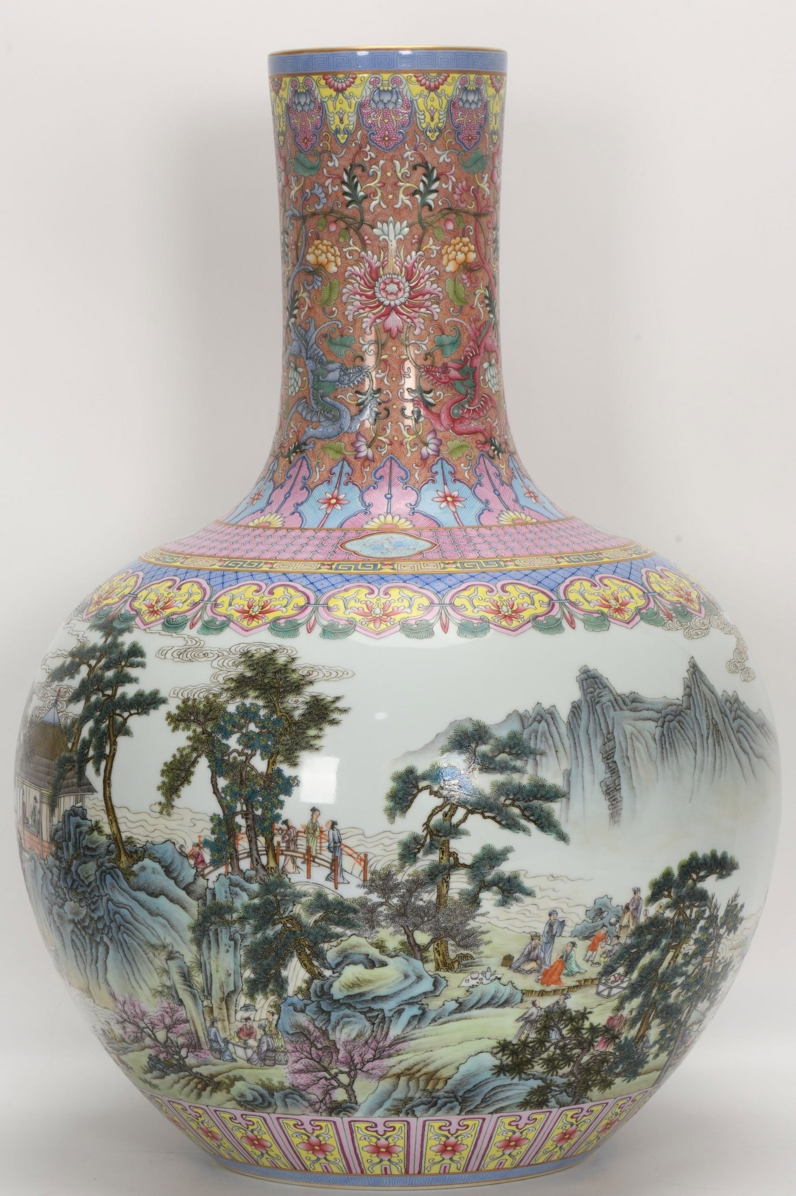 A Huge Enamel Landscape and Figure Pattern Vase: A Huge Enamel Landscape and Figure Pattern Vase,Qing Dynasty,China,Qianlong Six-character Mark,Size:21.9inx15.2in 珐琅彩山水人物纹瓶,中Þ