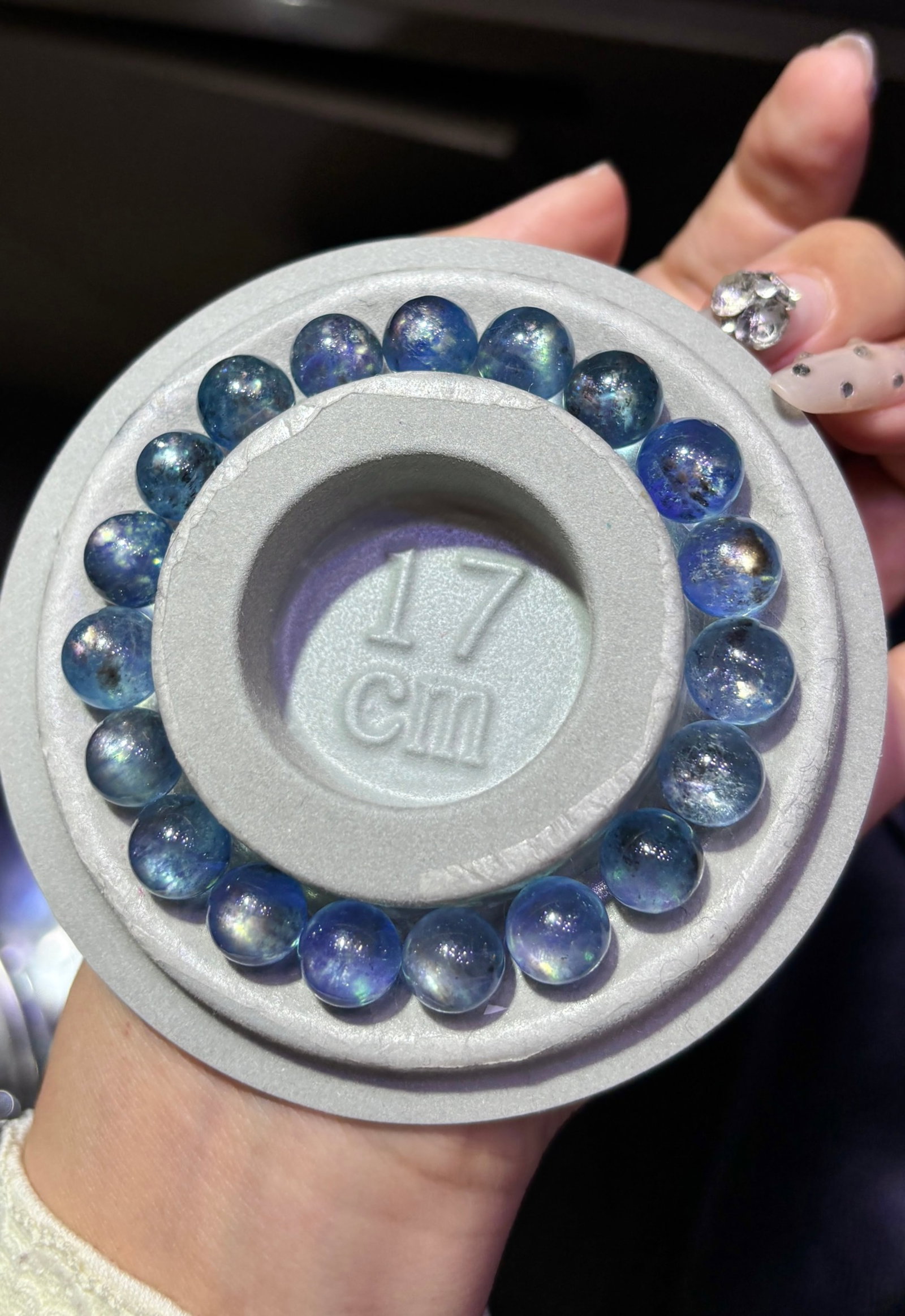 An Exquisite Aquamarine Bracelet: An Exquisite Aquamarine Bracelet,Size:0.4in,Weight:30.6g 海蓝宝手串