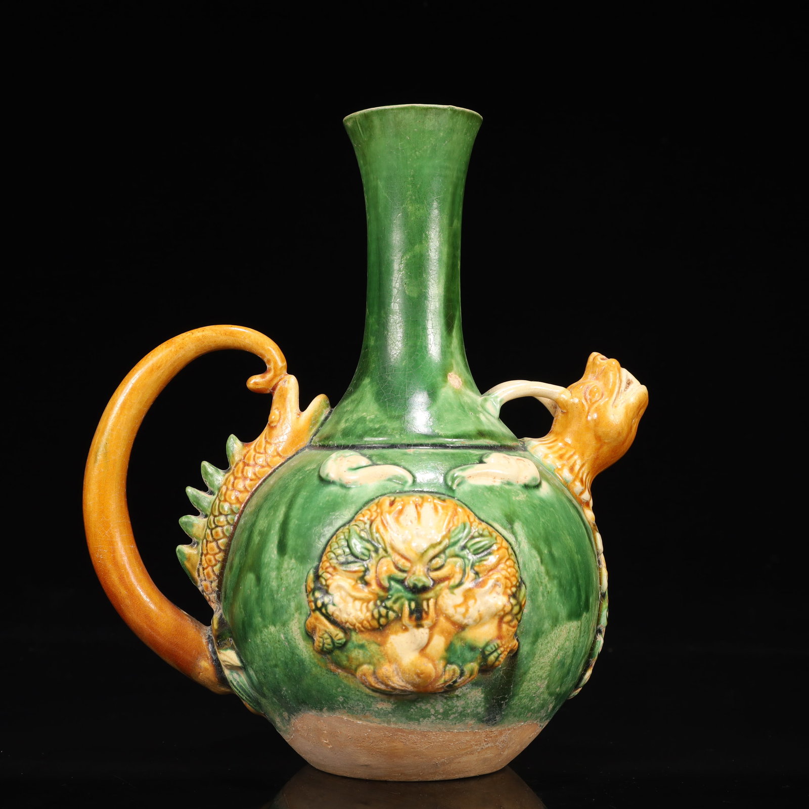 An Exquisite Tang Tri-Color Glazed Pottery Dragon Pattern Ewer (1 of 13)