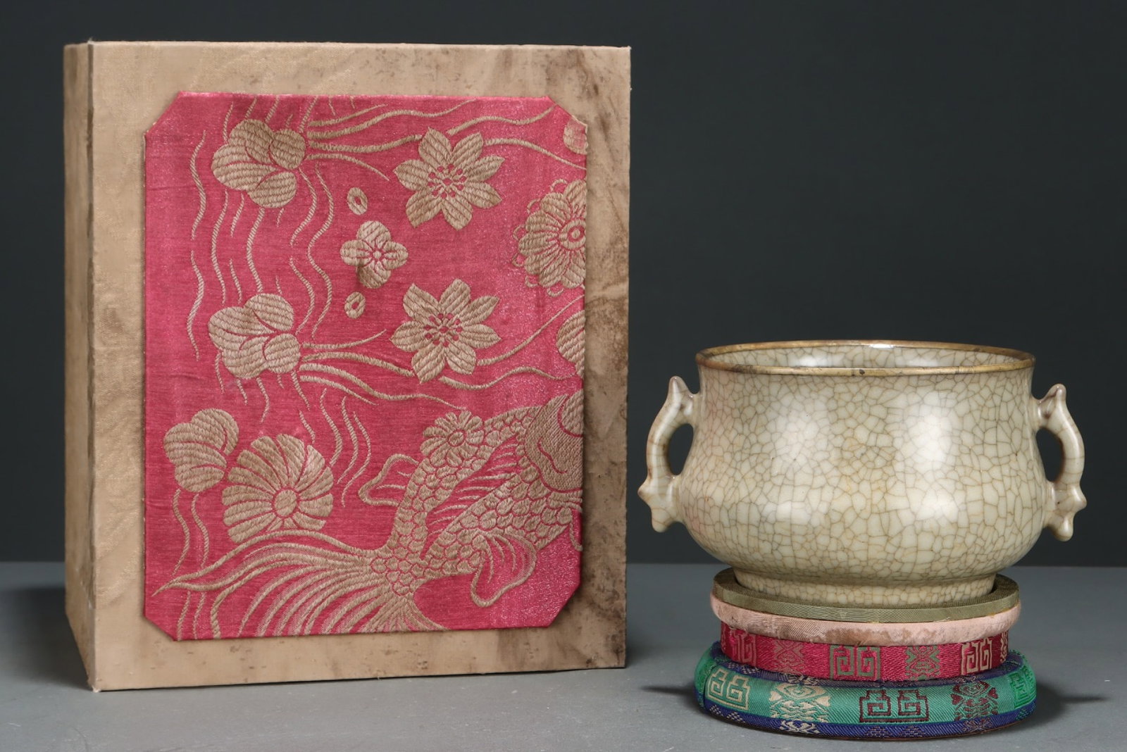 An Exquisite Ge yao Yellow Glazed Painted Gold Double-Ears Censer,with an Imperial Poem by Emperor: An Exquisite Ge yao Yellow Glazed Painted Gold Double-Ears Censer,with an Imperial Poem by Emperor Qianlong,Song Dynasty,China,Size:3.8inx7.3in 哥窑黄釉描金双