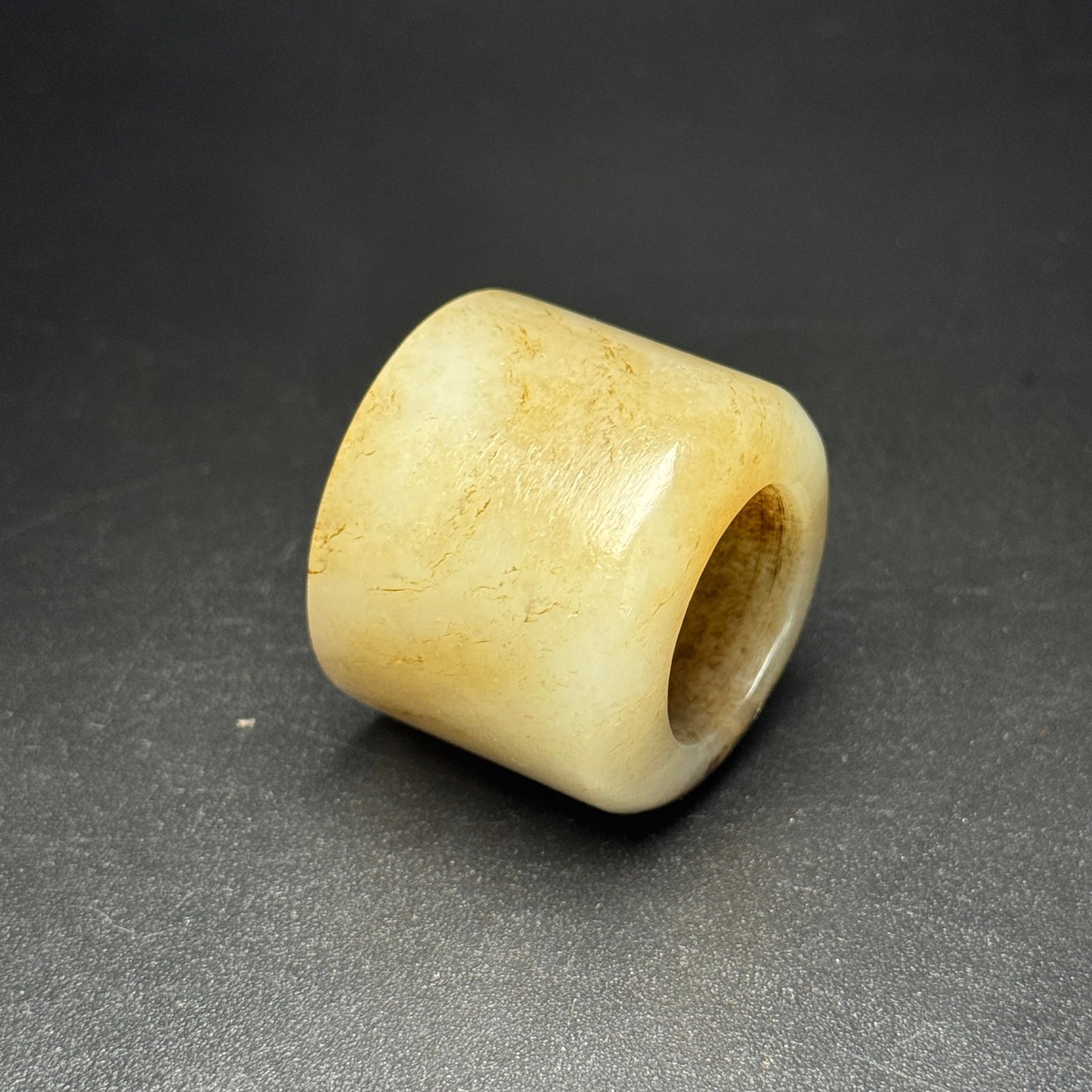 An Exquisite White Jade Beast-Face Pattern Thumb Ring - 4