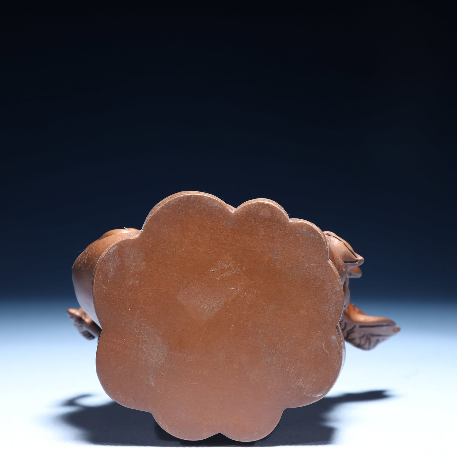 An Exquisite Bronze Auspicious Cloud and Dragon Ornament - 7