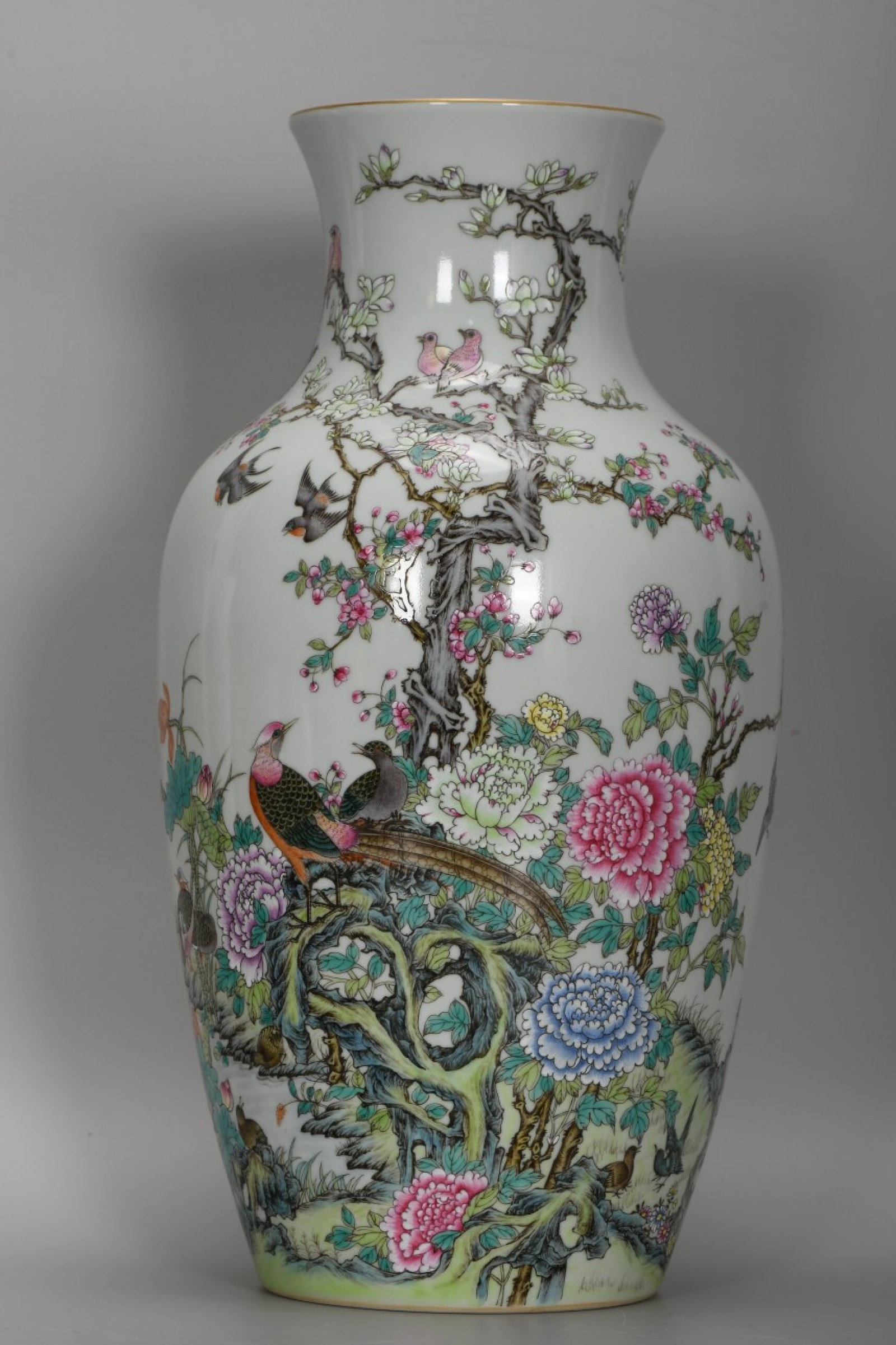 A Rare Enamel Flower and Bird Pattern Vase: A Rare Enamel Flower and Bird Pattern Vase,Qing Dynasty,China,Qianlong Six-character Mark,Size:15.2inx8.1in 珐琅彩花鸟纹瓶,中国清代,&#