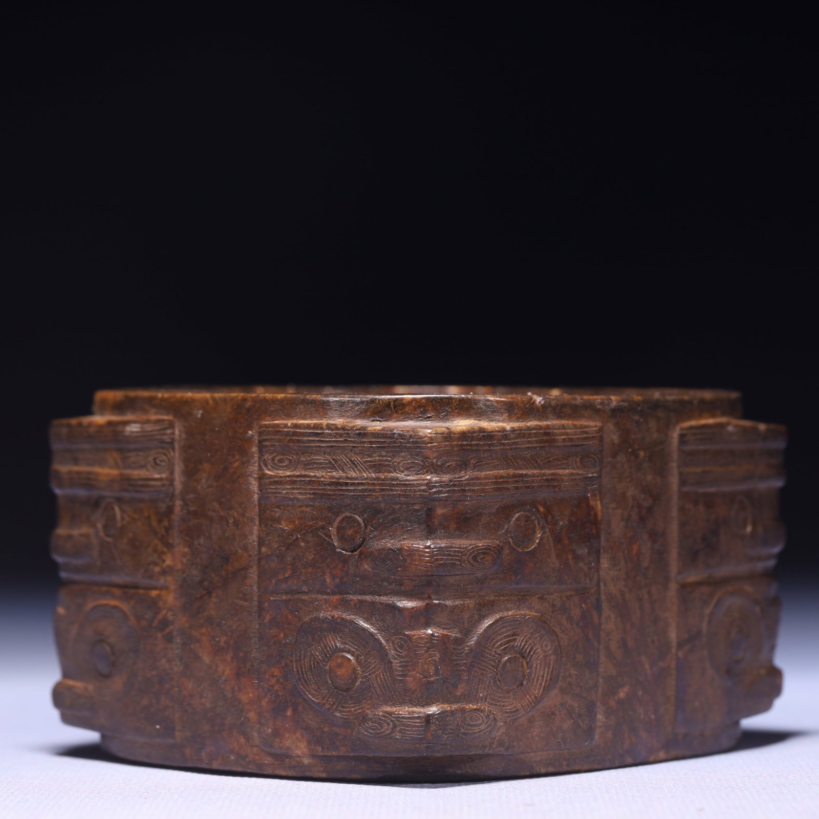 An Archaic Hongshan Culture Yellow Jade Beast-Face Pattern Jade Cong: An Archaic Hongshan Culture Yellow Jade Beast-Face Pattern Jade Cong,Ancient Time,China,Size:3.5inx2.2in,Weight:730g 红山文化黄玉兽面纹玉