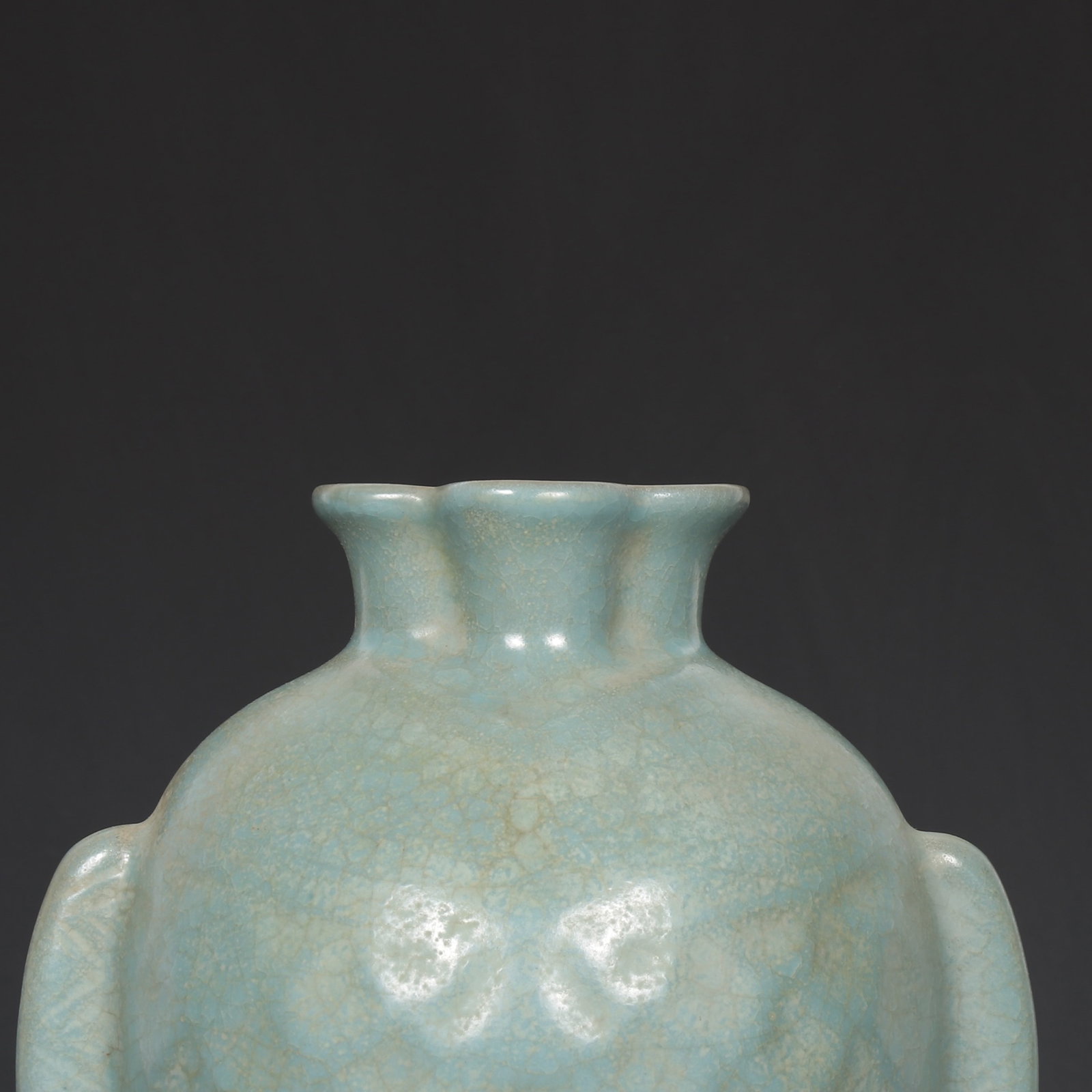 An Exquisite Ru yao Fish Pattern Double-Ears Vase - 3