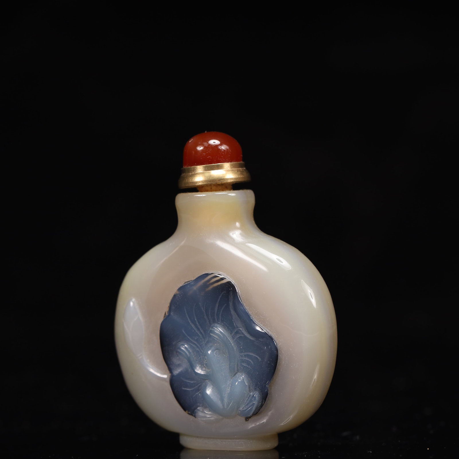 An Exquisite Agate Frog Pattern Snuff Bottle - 2