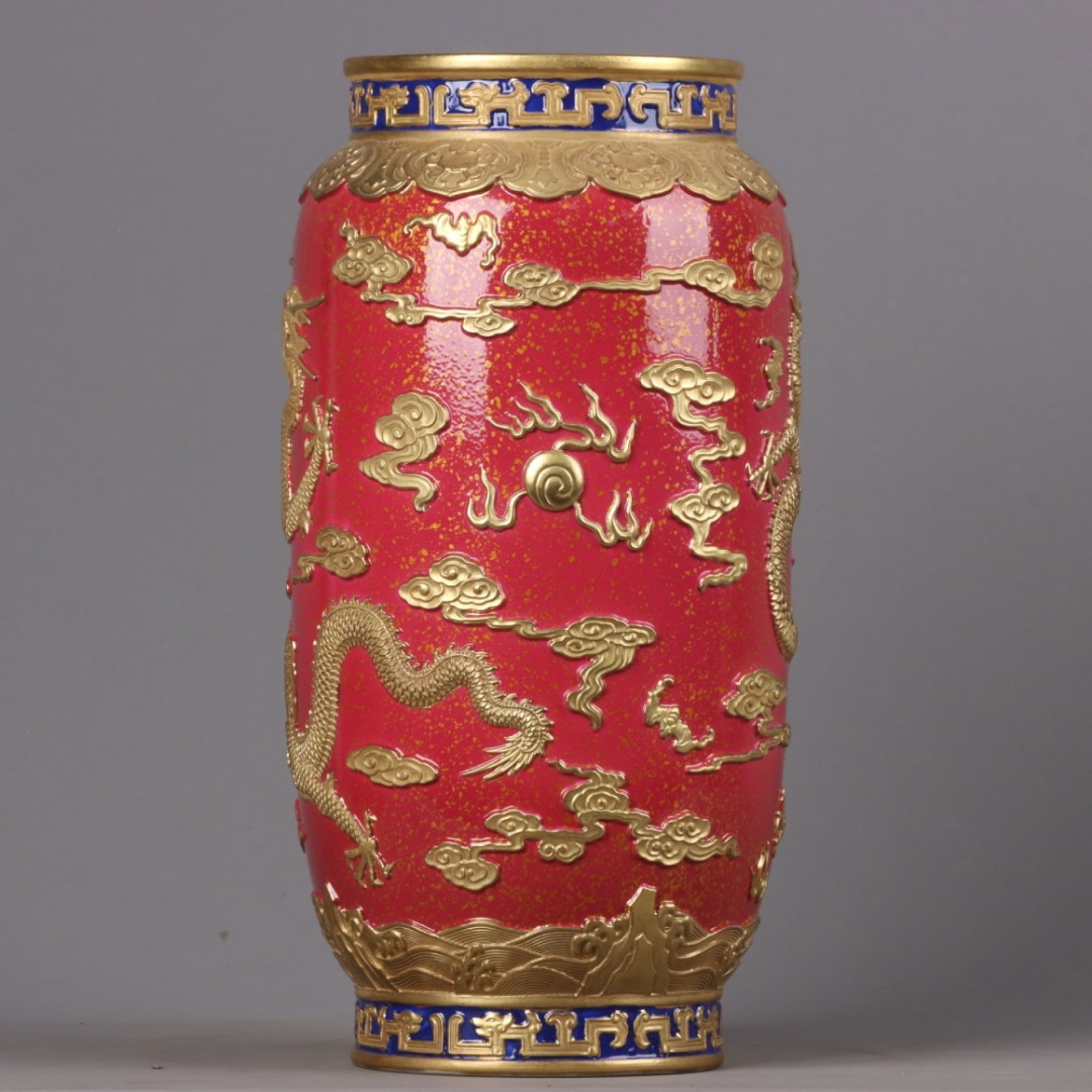 A Rare Ruby Red-Glazed Gilt Auspicious Cloud and Dragon Pattern Vase - 2