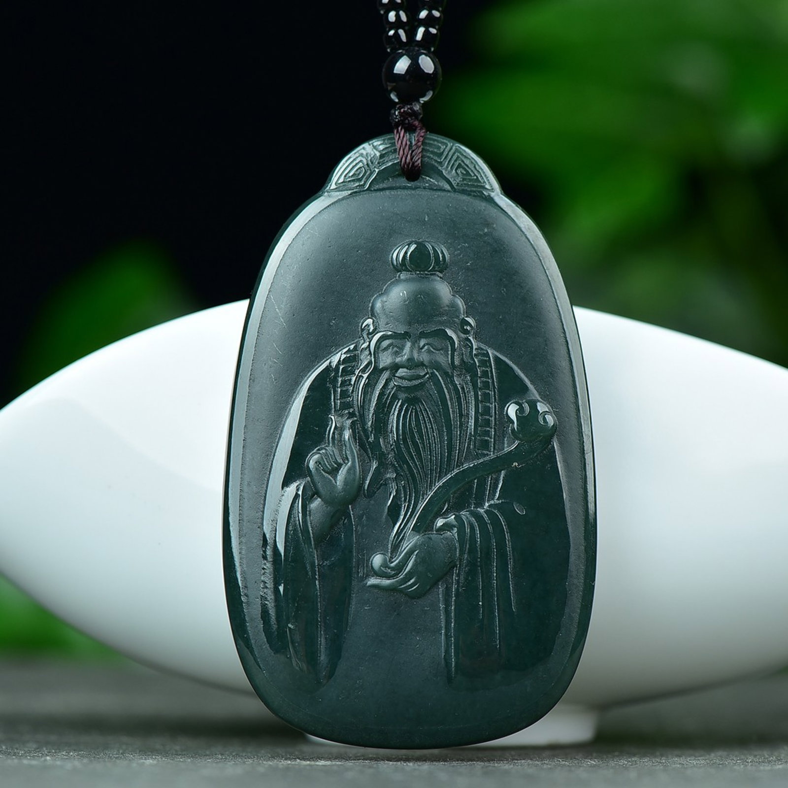 An Exquisite Sapphire Landscape and Figure Pattern Pendant: An Exquisite Sapphire Landscape and Figure Pattern Pendant,Size:1.5inx2.6in (寓意) 吉祥 事事如意 青玉山水人物纹