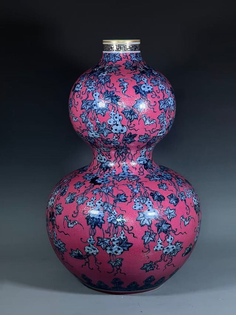 A Huge Ruby Red-Ground Blue and White Painted Gold Bats Gourd Pattern Gourd Vase: A Huge Ruby Red-Ground Blue and White Painted Gold Bats Gourd Pattern Gourd Vase,Qing Dynasty,China,Qianlong Six-character Mark,Size:26.2inx3.9inx8.9in 胭脂红地青花