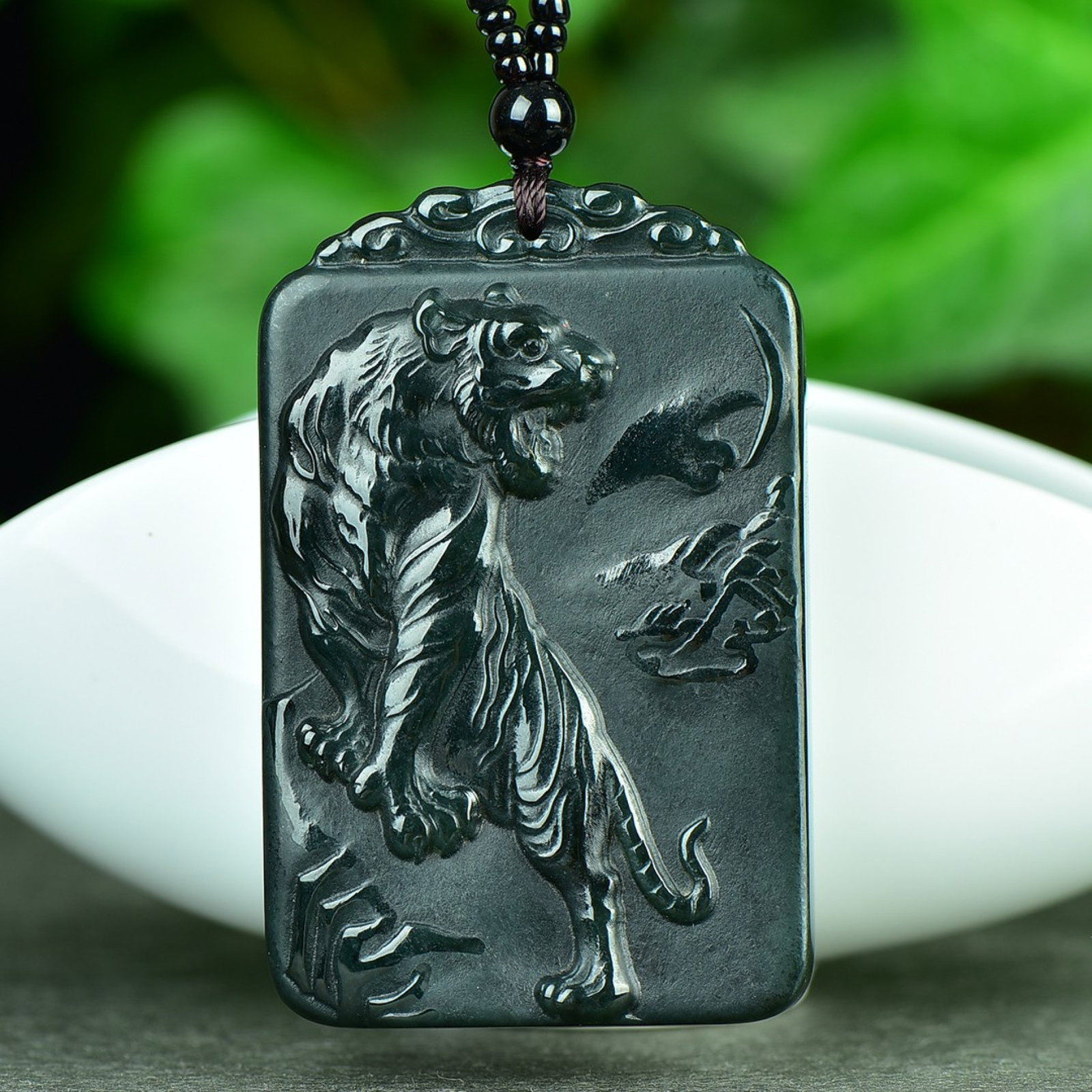 An Exquisite Sapphire Landscape and Tiger Pattern Pendant: An Exquisite Sapphire Landscape and Tiger Pattern Pendant,Size:1.6inx2.4in (寓意)做工细腻,玉质干净 青玉山水老&
