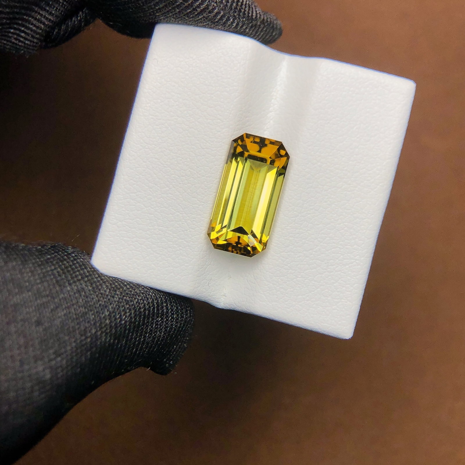 5.65Ctw Natural Tourmaline Loose: 5.65Ctw Natural Tourmaline Loose,Size:0.6inx0.3inx0.2in 5.65Ctw天然碧玺裸石