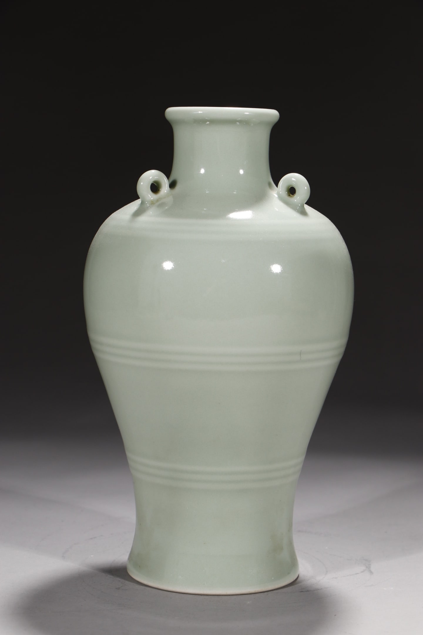An Exquisite Celadon Glazed Vase - 6