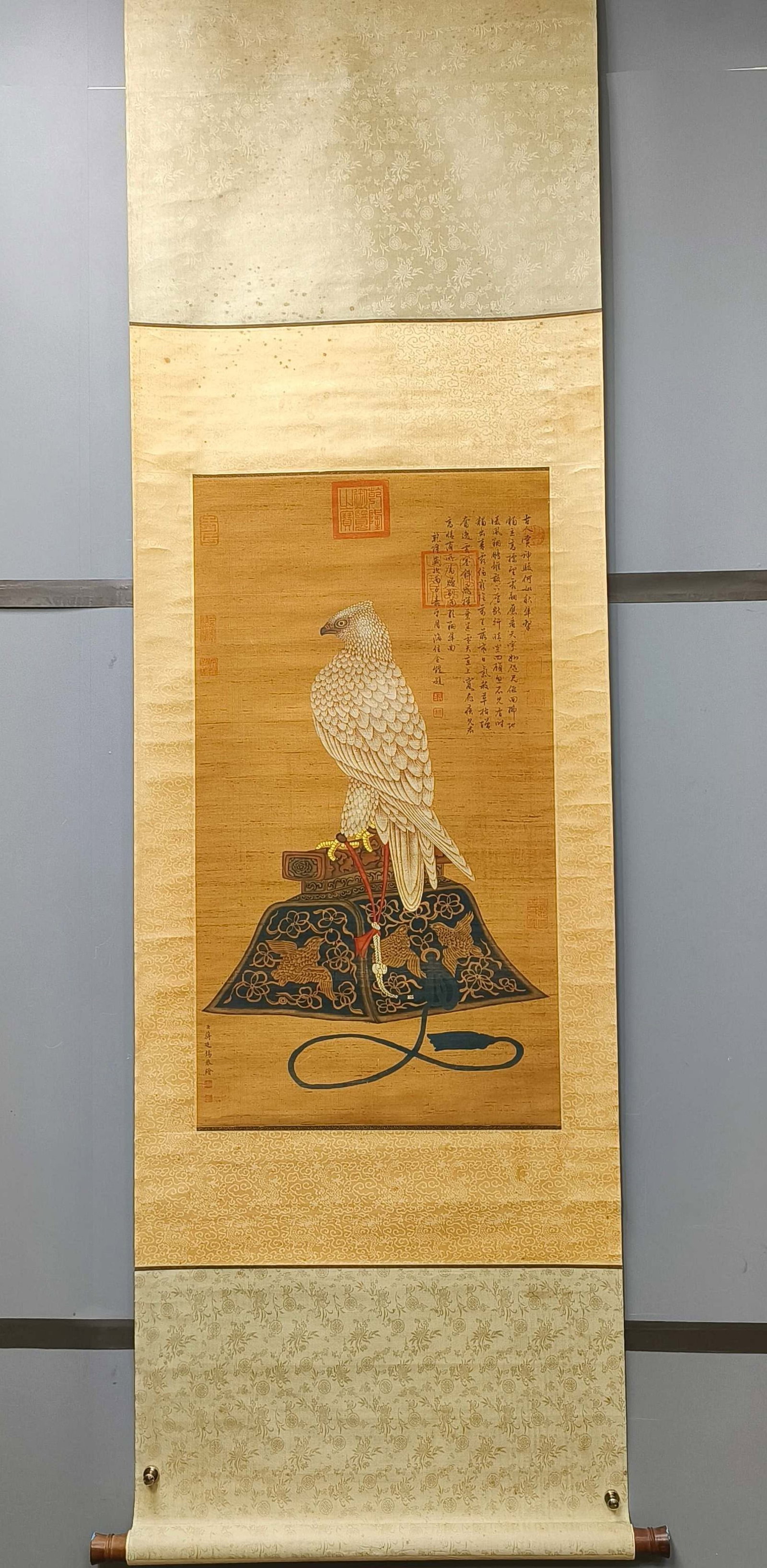 A Chinese Vertical Scroll Ink Painting of Eagle on Paper: A Chinese Vertical Scroll Ink Painting of Eagle on Paper,Jiang Tingxi,Size:35inx19.3in 一幅中国水墨鹰画立轴,蒋廷锡