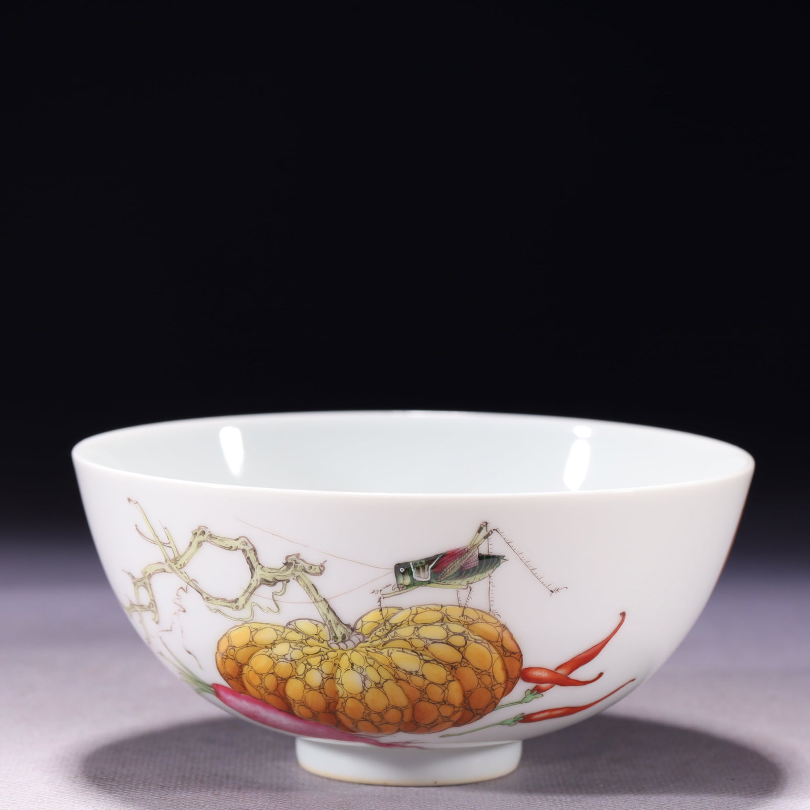 An Exquisite Enamel Vegetables and Fruits Pattern Bowl,with poem (1 of 11)