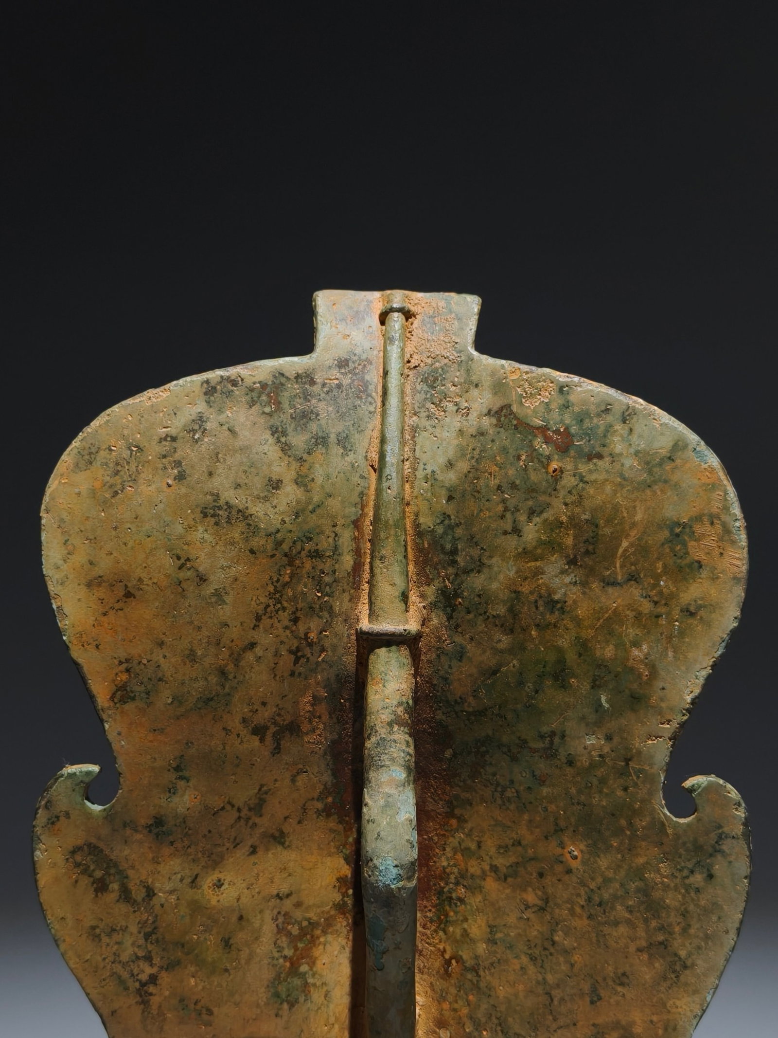 An Archaic Bronze Phoenix Pattern Ornament - 8