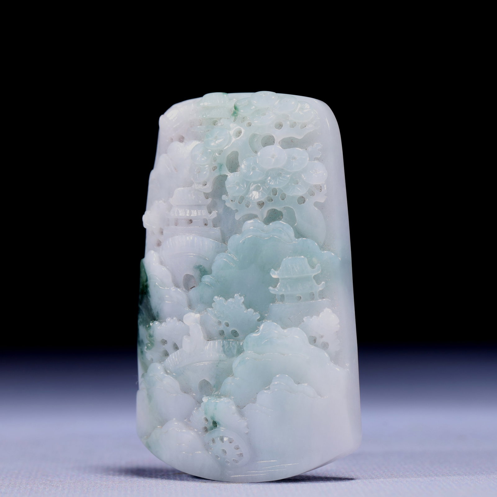 An Exquisite Jadeite Landscape Pattern Pendant - 2