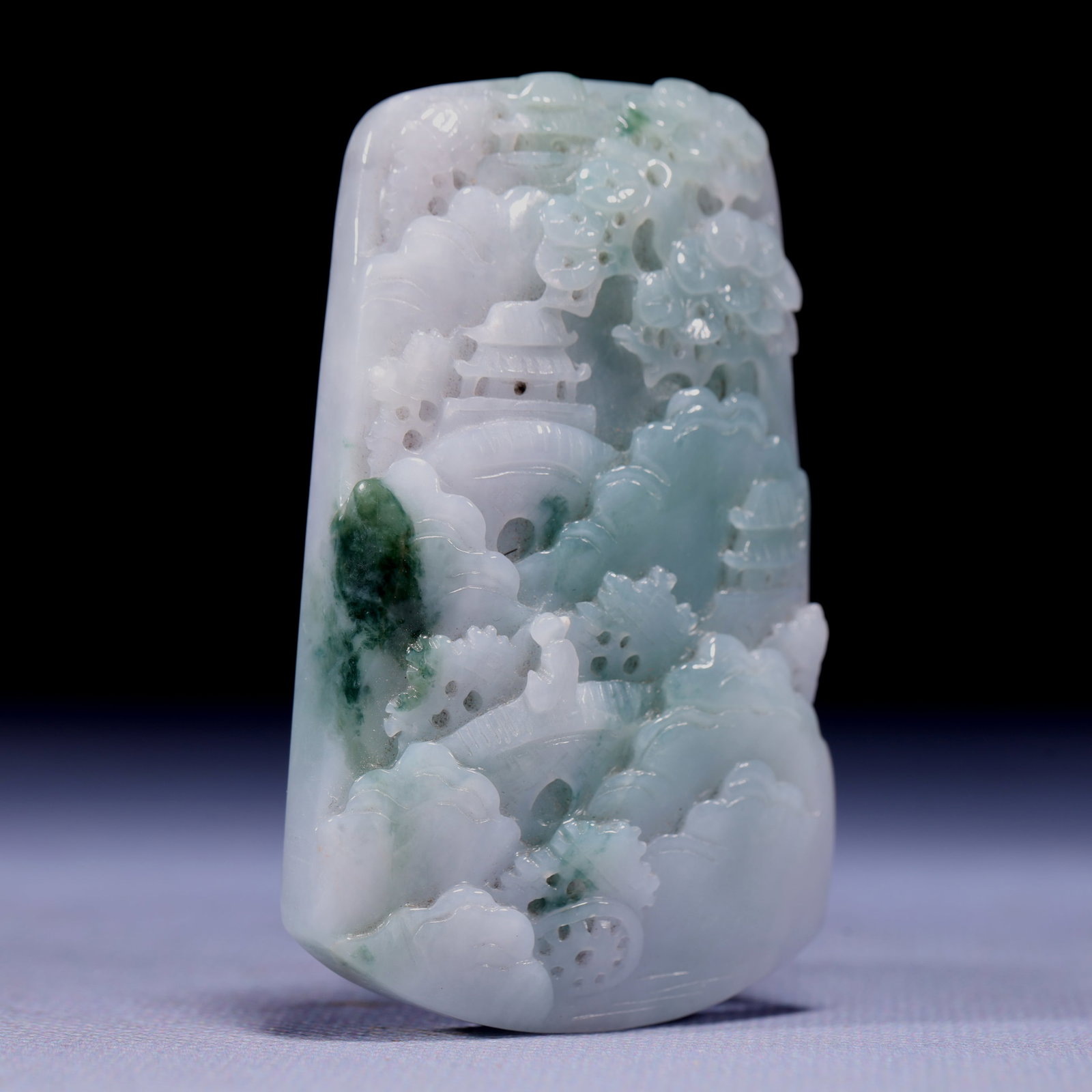 An Exquisite Jadeite Landscape Pattern Pendant - 3
