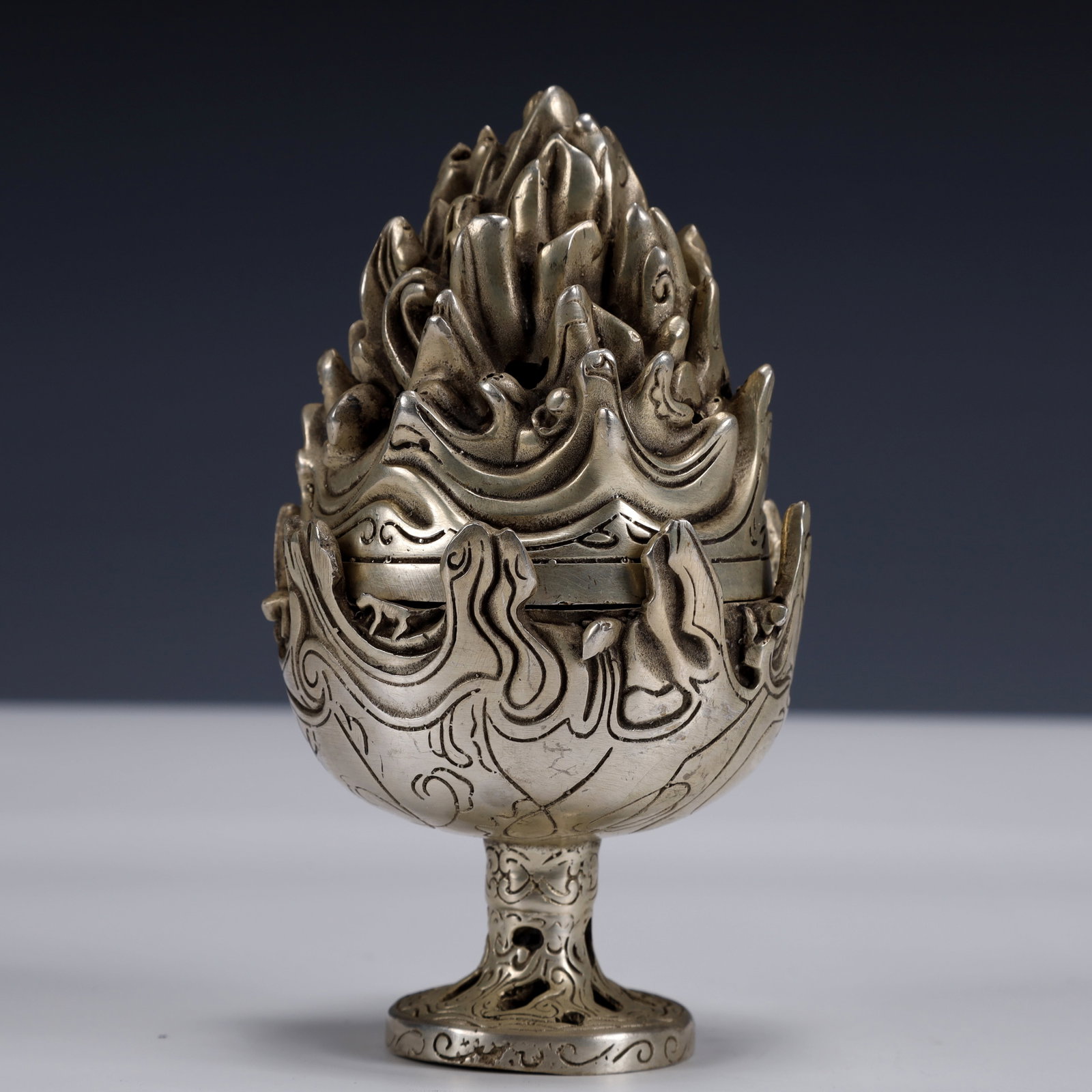 An Exquisite Silver-Plated Bronze Rockery Censer: An Exquisite Silver-Plated Bronze Rockery Censer ,The Republic of China,Size:3.1inx3.1inx5.5in,Weight:550g