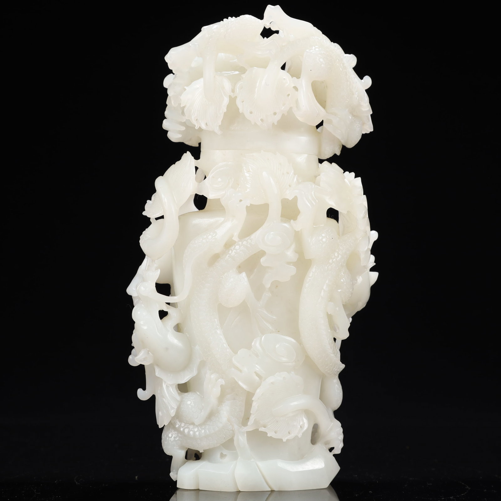An Exquisite White Jade Dragon Pattern Bottle - 9