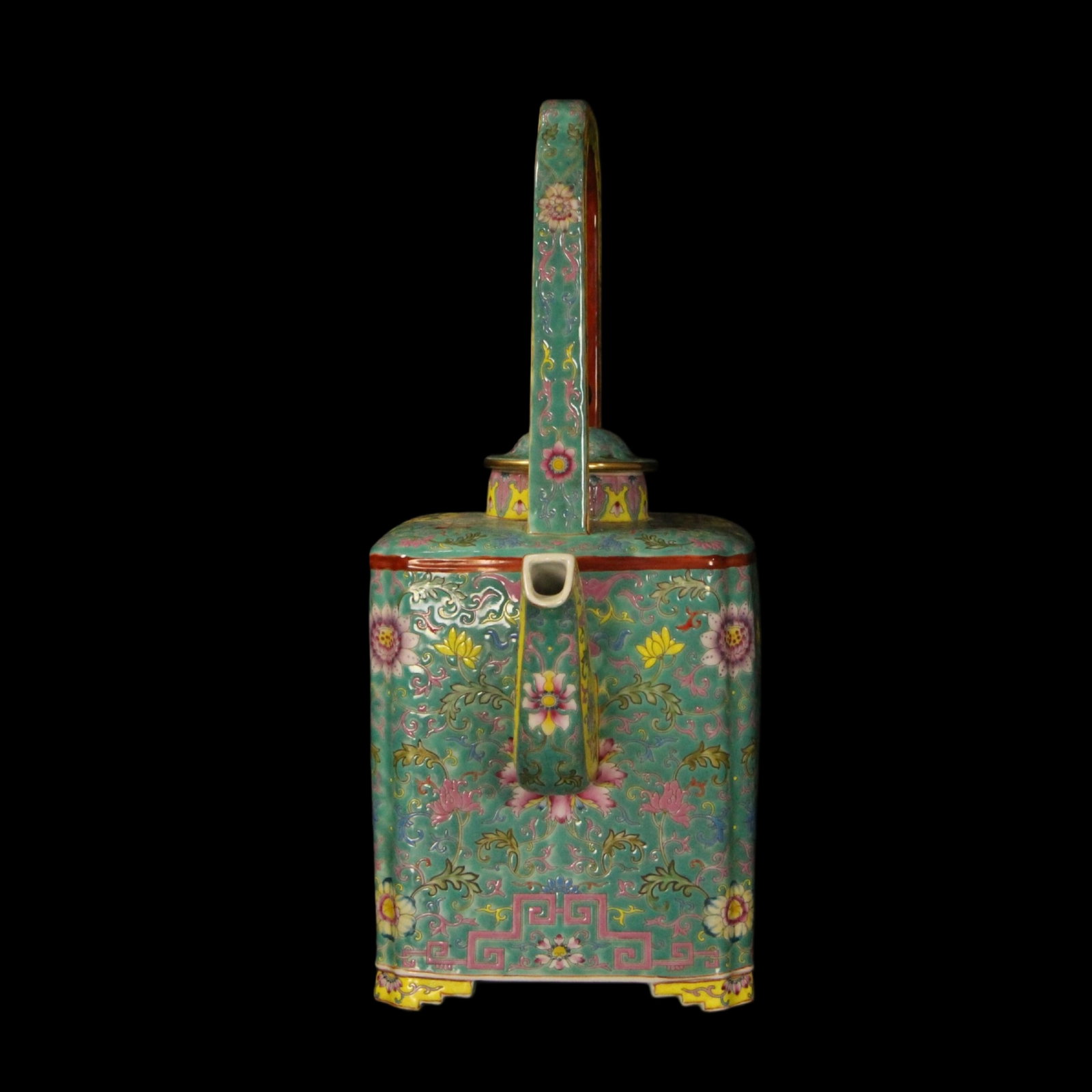 An Exquisite Enamel Lotus Pattern Loop-Handled Pot - 5