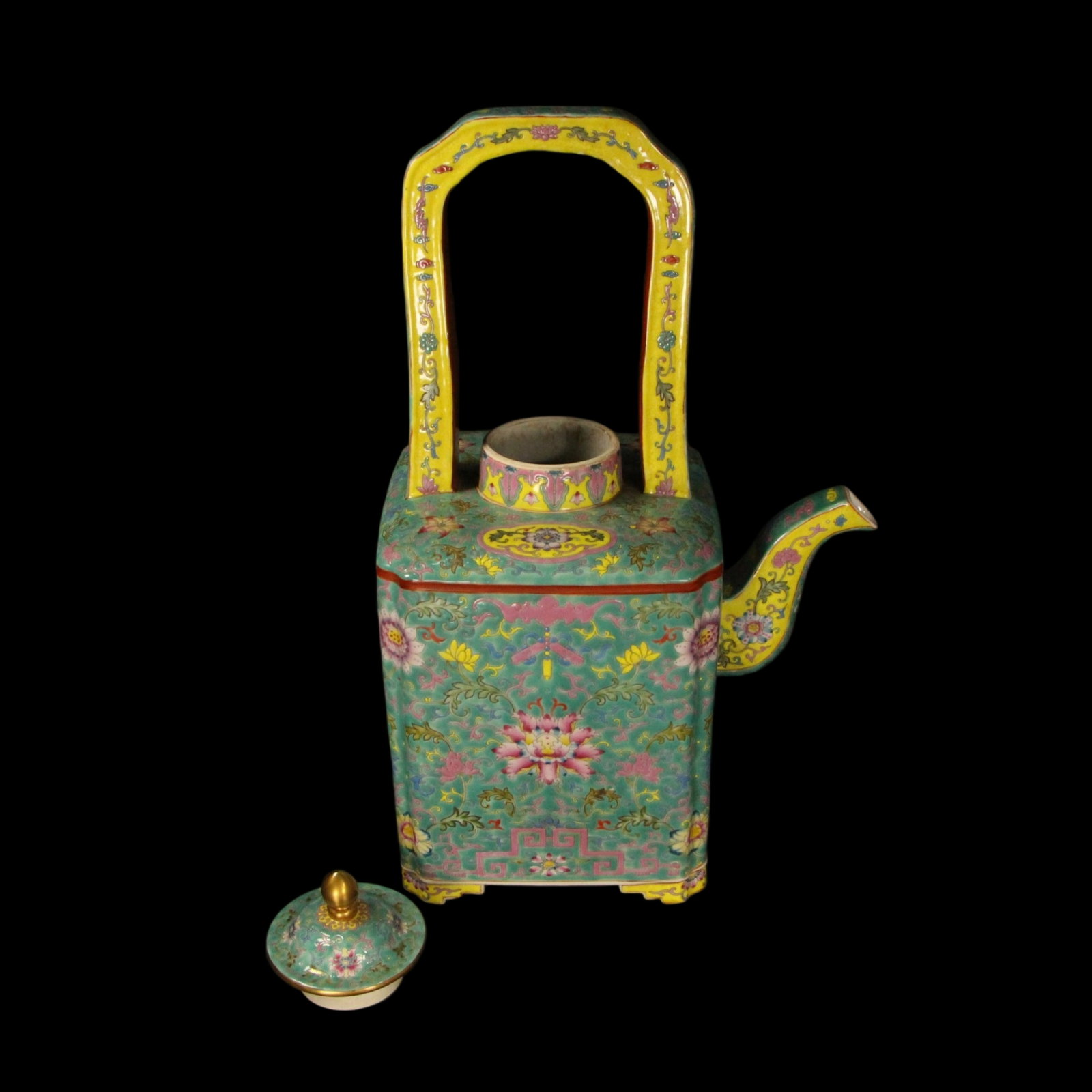 An Exquisite Enamel Lotus Pattern Loop-Handled Pot - 8