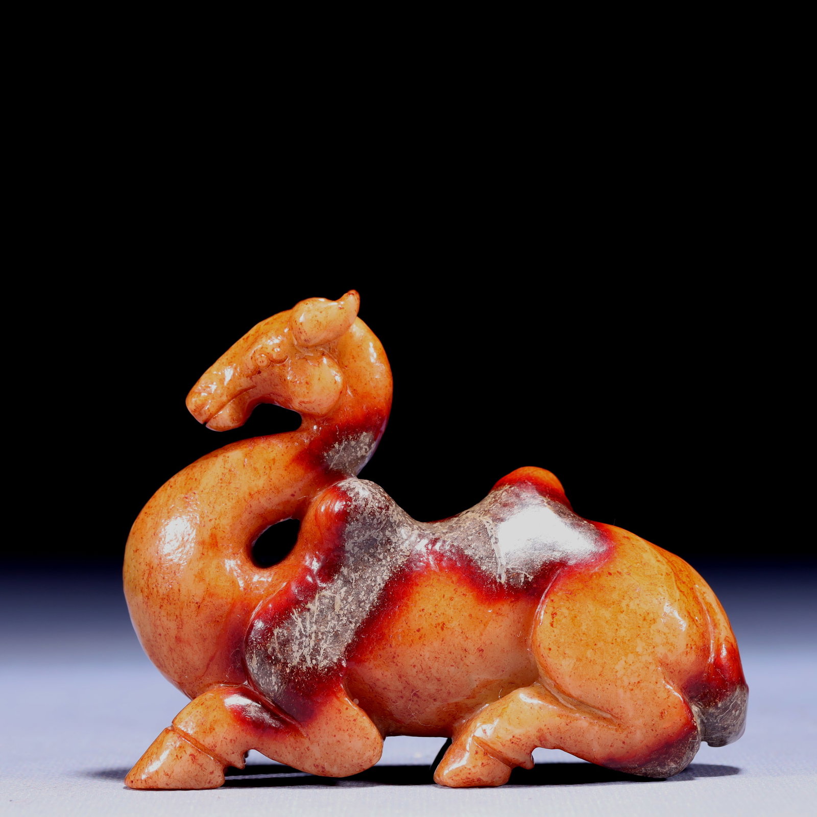 An Exquisite White Jade Camel Ornament: An Exquisite White Jade Camel Ornament,Qing Dynasty,China,Size:3.9inx1.2inx3.1in,Weight:279g 白玉骆驼摆件,中国清代