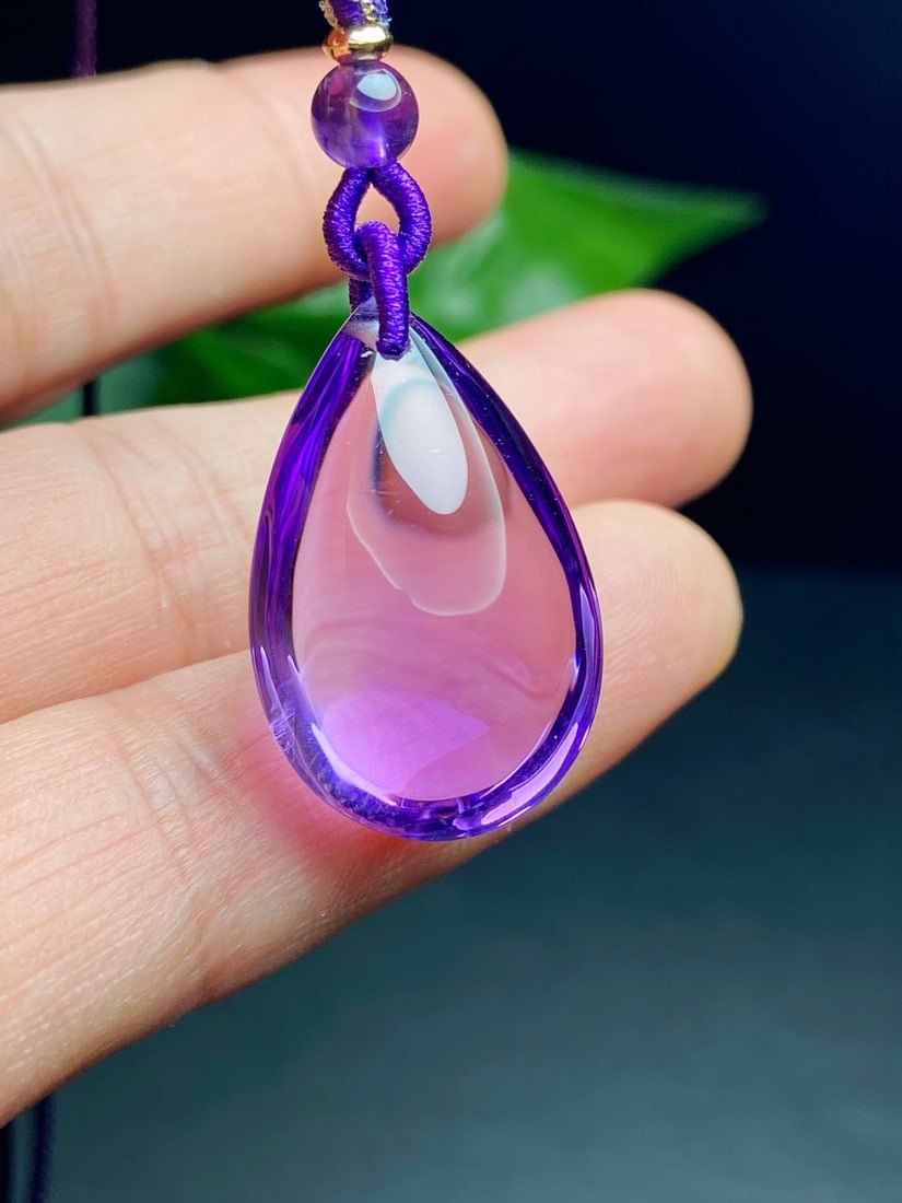 An Exquisite Natural Uruguayan Amethyst Teardrop Pendant (1 of 6)