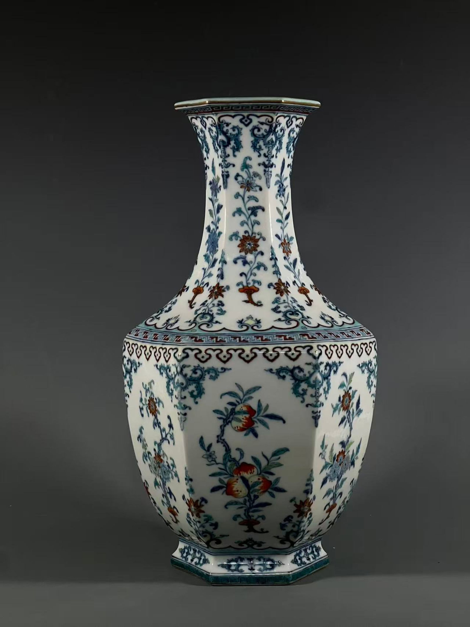 A Huge Doucai Flower and Fruit Pattern Vase: A Huge Doucai Flower and Fruit Pattern Vase,Qing Dynasty,China,Qianlong Six-character Mark,Size:18.4inx5.5in 斗彩花果纹瓶,中国清代,乾&