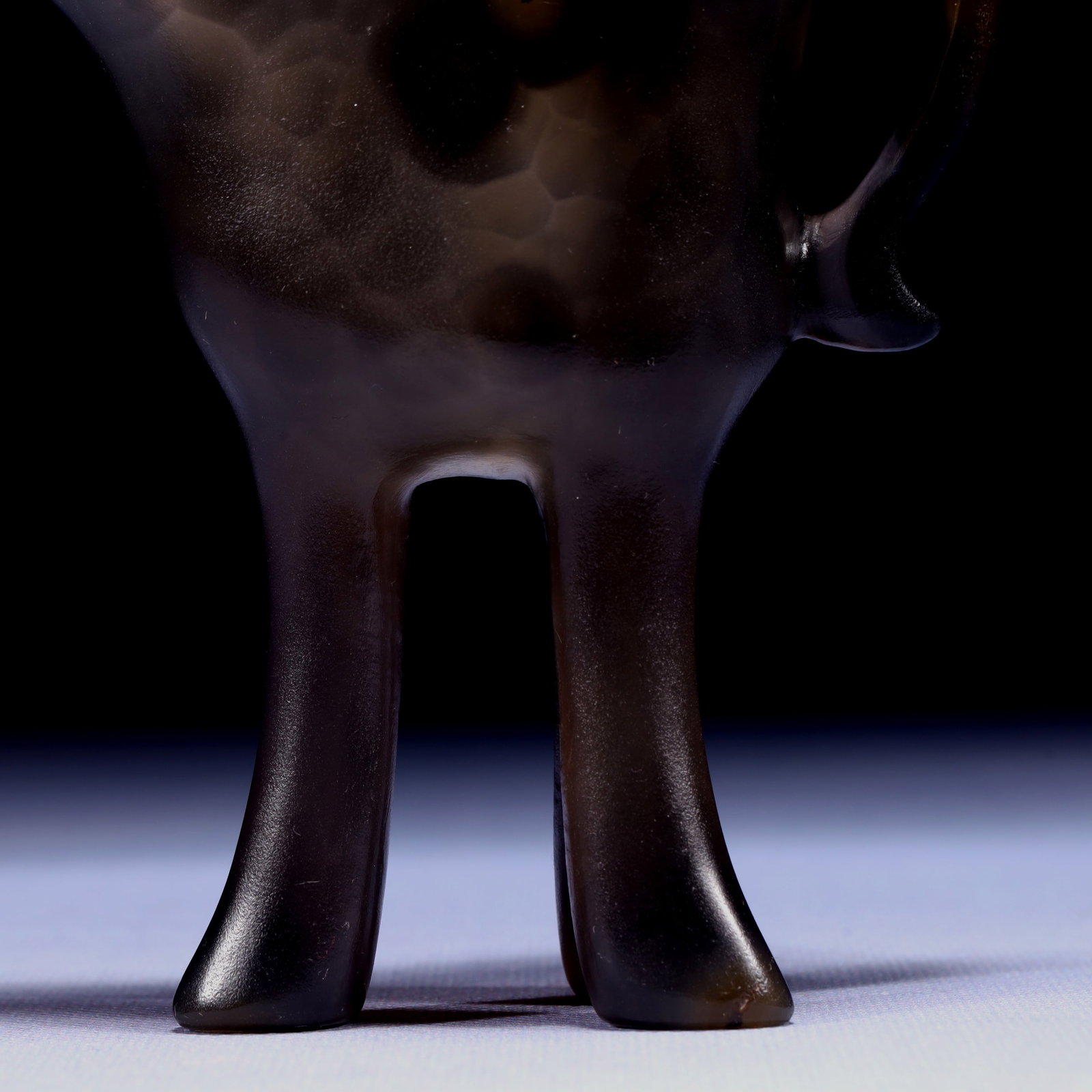 An Exquisite Agate Tripod Cup - 8