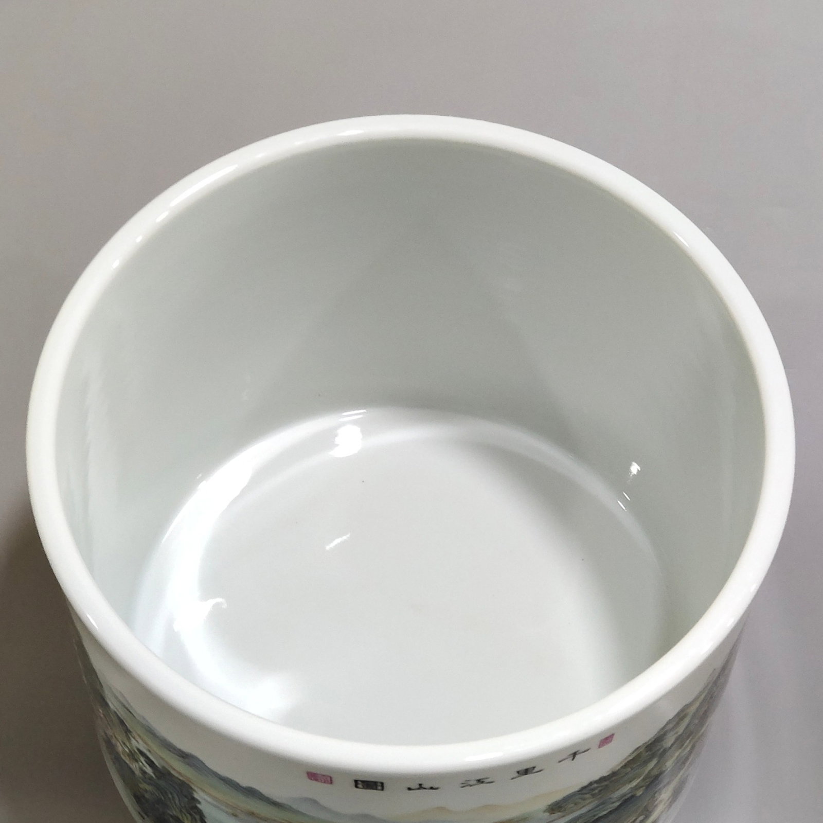 An Exquisite Enamel Landscape Pattern Brush Pot - 4
