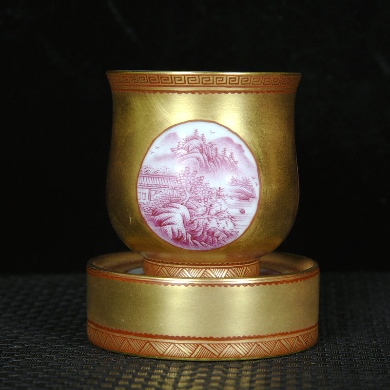 An Exquisite Gold Ground Agate ?? Landscape Pattern Cup,with Plate: An Exquisite Gold Ground Agate Red Glazed Landscape Pattern Cup,with Plate,Qing Dynasty,China,Qianlong Four-character Mark,Size:3.3inx2.9in