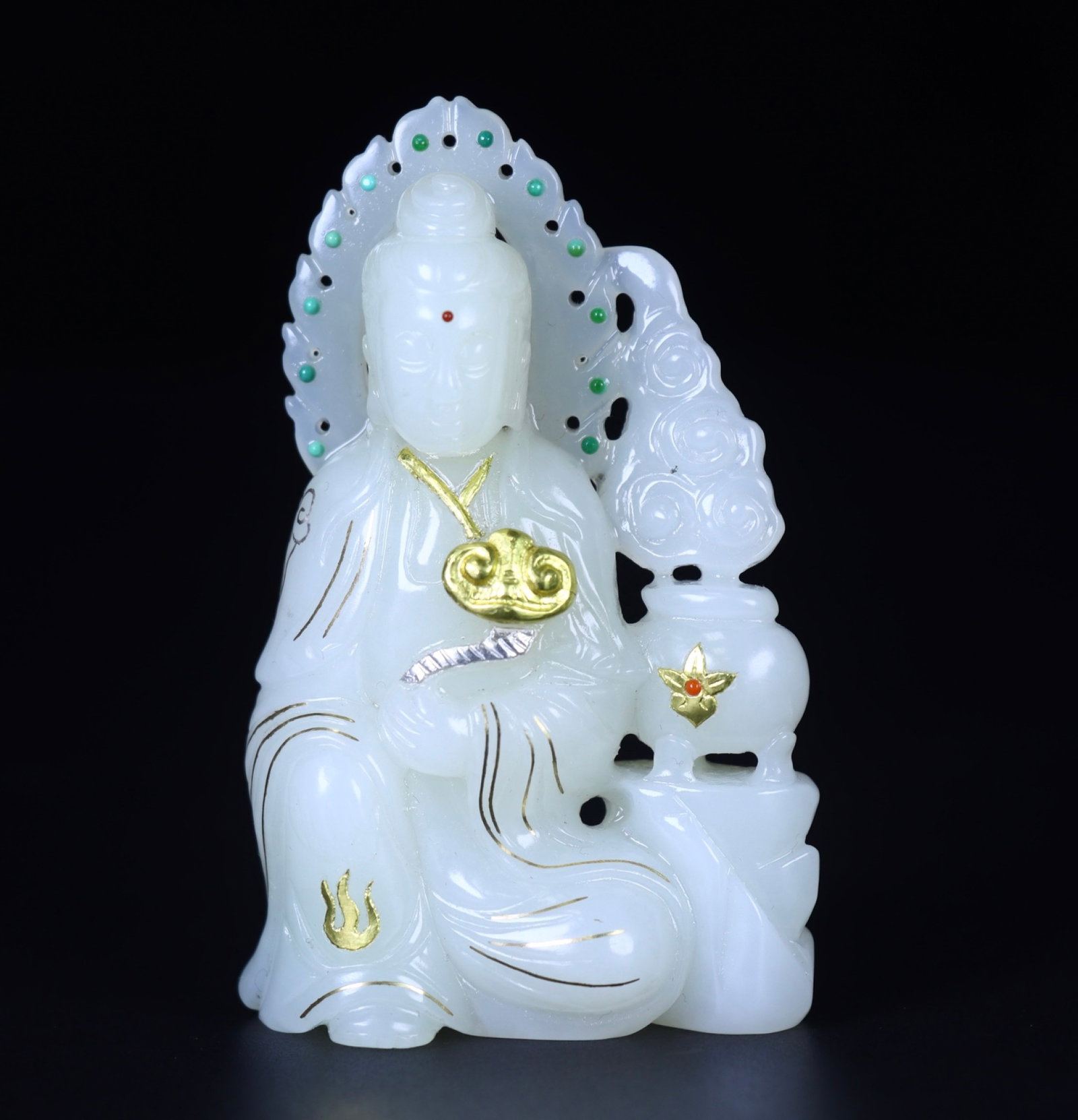 An Exquisite White Jade Cover with Gold Statue of Avalokitesvara: An Exquisite White Jade Cover with Gold Statue of Avalokitesvara,Qing Dynasty,China,Size:2.2inx0.8inx3.3in,Weight:106g 白玉包金观音像,中国清