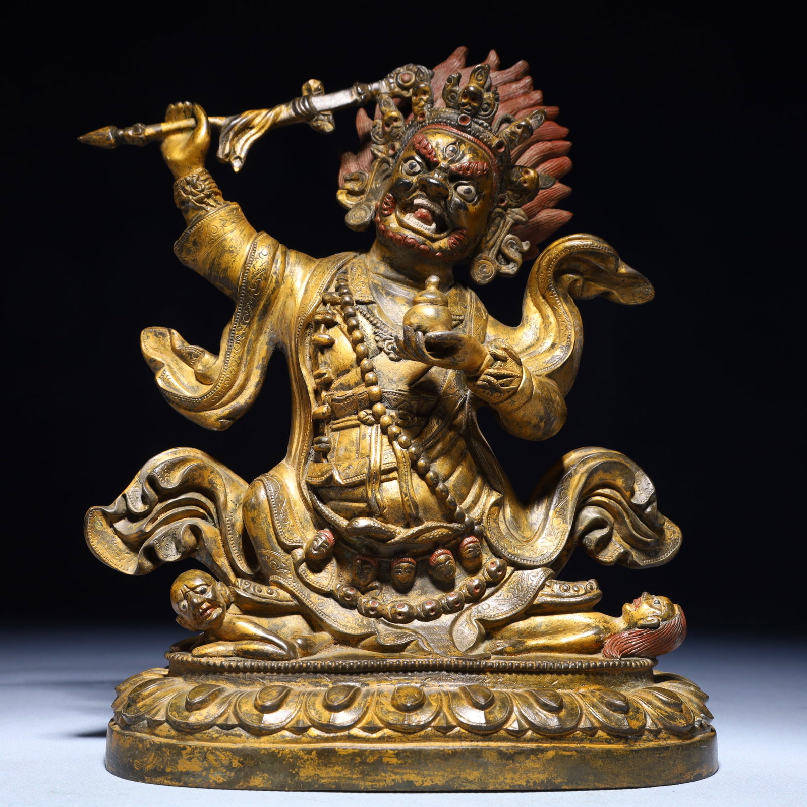 A Solemn Gilt Bronze Statue of Vajra: A Solemn Gilt Bronze Statue of Vajra,Qing Dynasty,China,Size:7.9inx4.3inx9.8in,Weight:3500g 铜漆金金刚像,中国清代