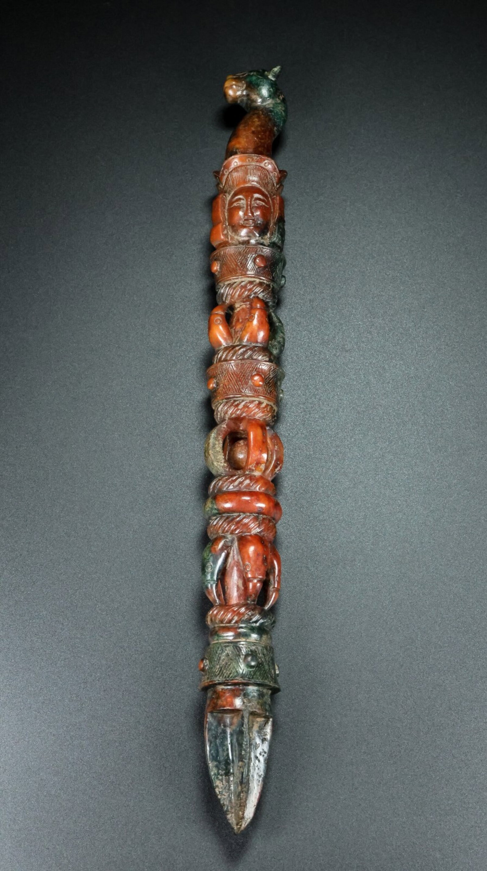 An Exquisite Archaic Jade Ritual Implement - 9