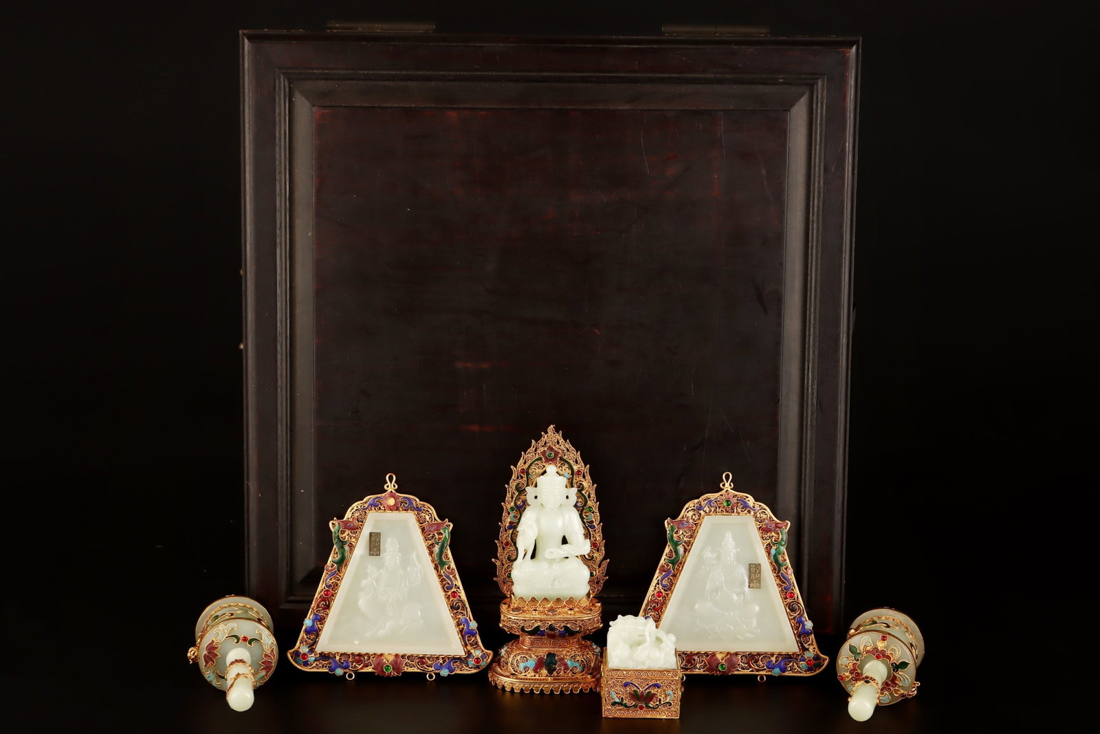 A Set of Fine Filigree and Gilding Inlaid White Jade Buddha Statue Ornaments,Inlaid Gems,with poem: A Set of Fine Filigree and Gilding Inlaid White Jade Buddha Statue Ornaments,Inlaid Gems,with poem,Qing Dynasty,China,Qianlong Four-character Mark,Size:(Box)13.8inx13.8inx6.7in,(Seal)1.8inx2.2inx2.6in