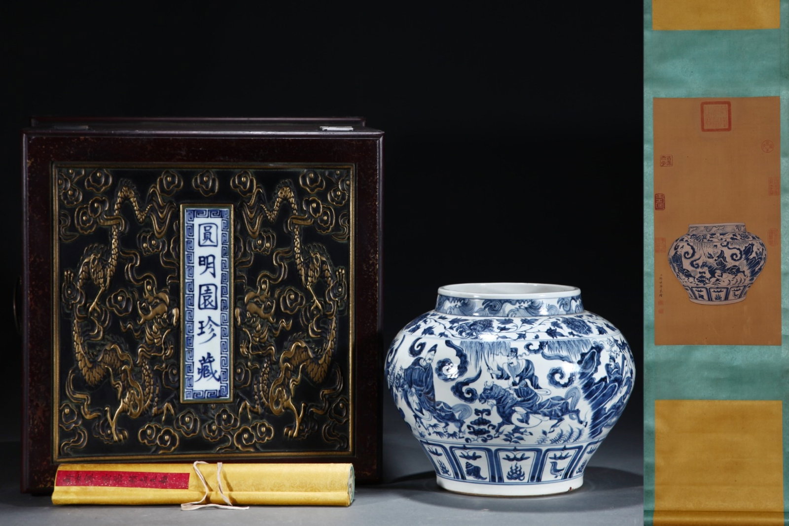 An Exquisite Blue and White Lotus Pattern Character and Story Pattern Jar,With Vertical Scroll: An Exquisite Blue and White Character and Story Pattern Lotus Pattern Jar,With Vertical Scroll Painting on Silk,Yuan Dynasty,China,Size:10.4inx13in,Without frame Size:24.8inx12.6in 青花