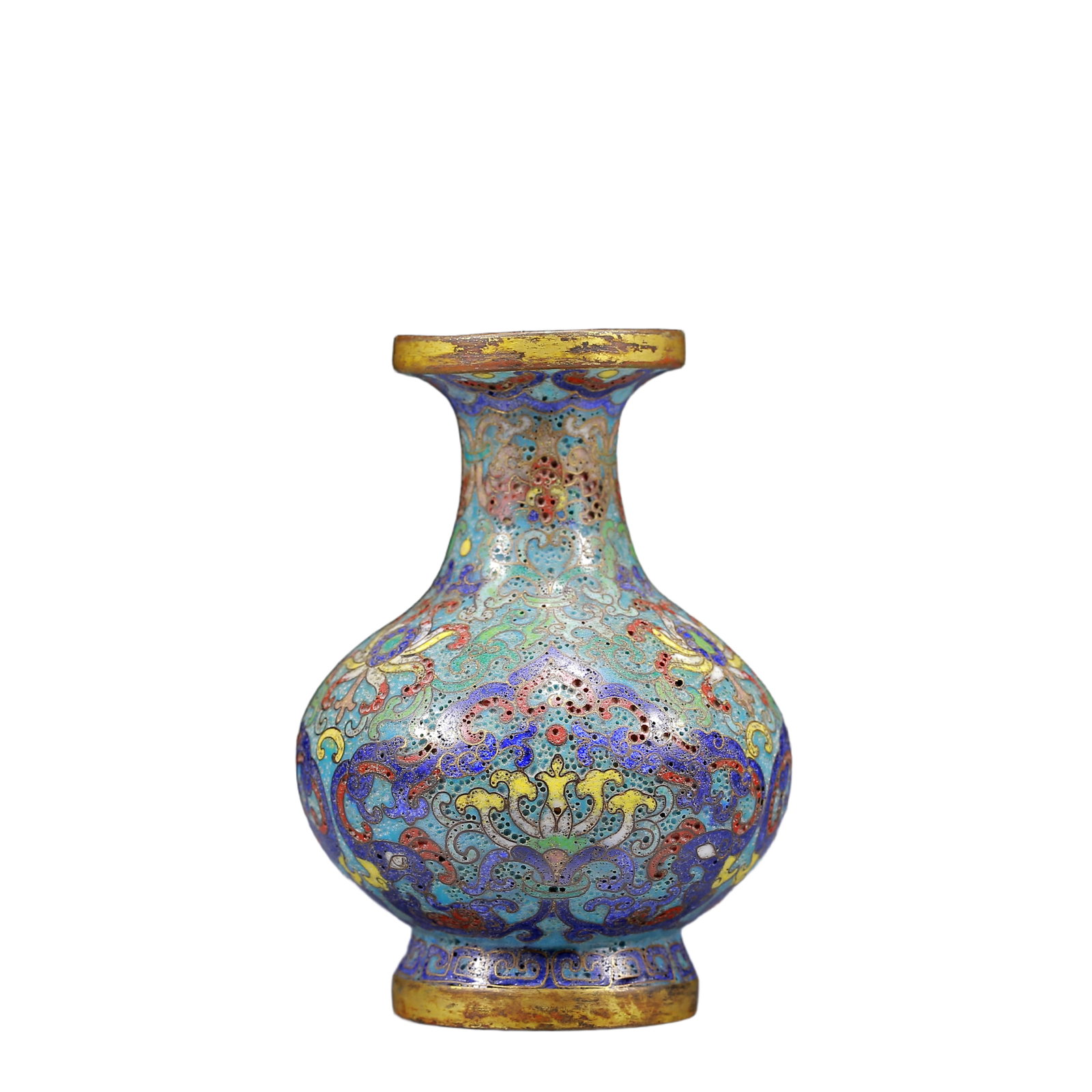 An Exquisite Cloisonne Flower Pattern Vase: An Exquisite Cloisonne Flower Pattern Vase,Qing Dynasty, China,Qianlong Four-character Mark,Size:2.8inx3.9in,Weight:210g 景泰蓝花卉纹瓶，清代