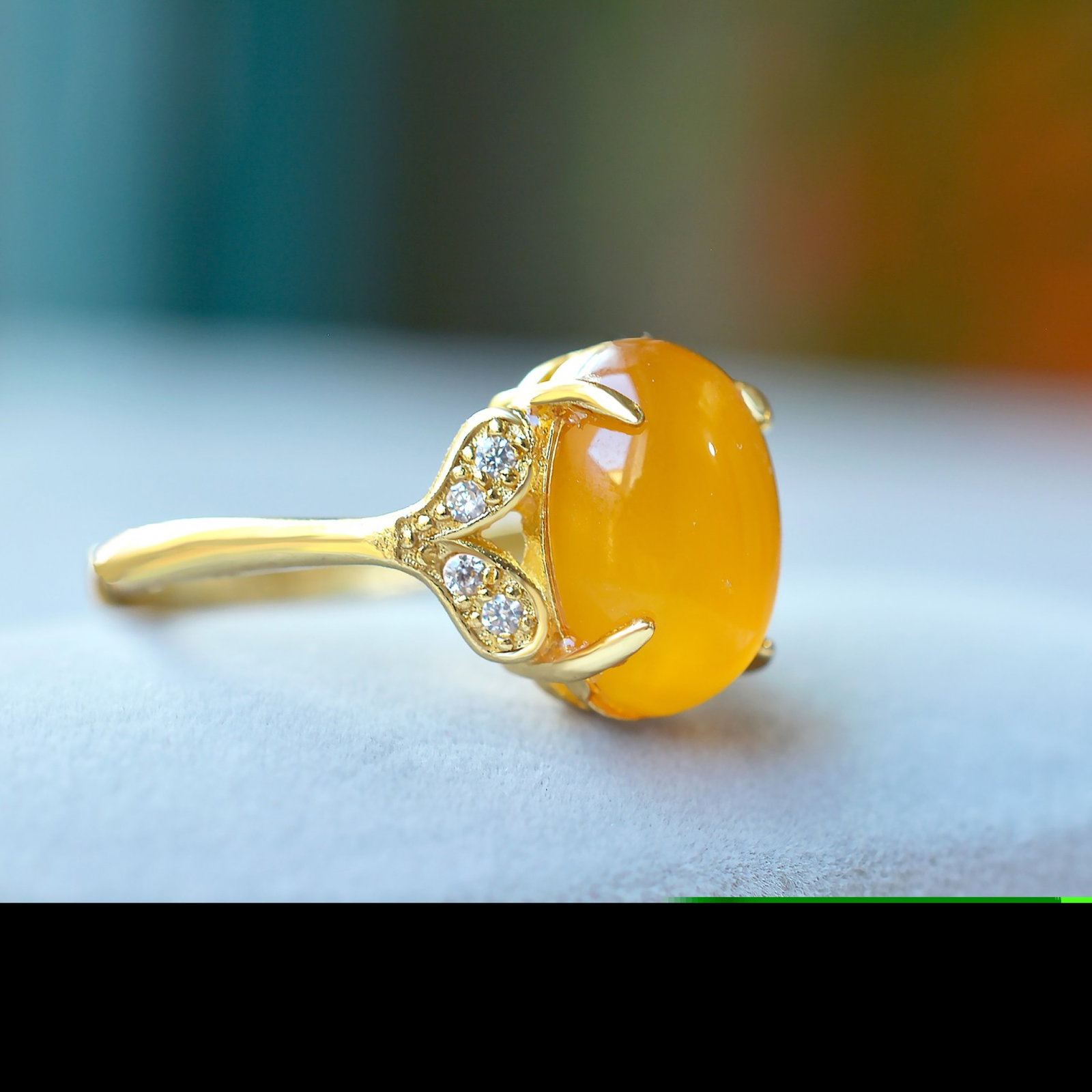 An Exquisite Ring,Inlaid Diamond: An Exquisite Ring Size:10mmx14mm 戒指