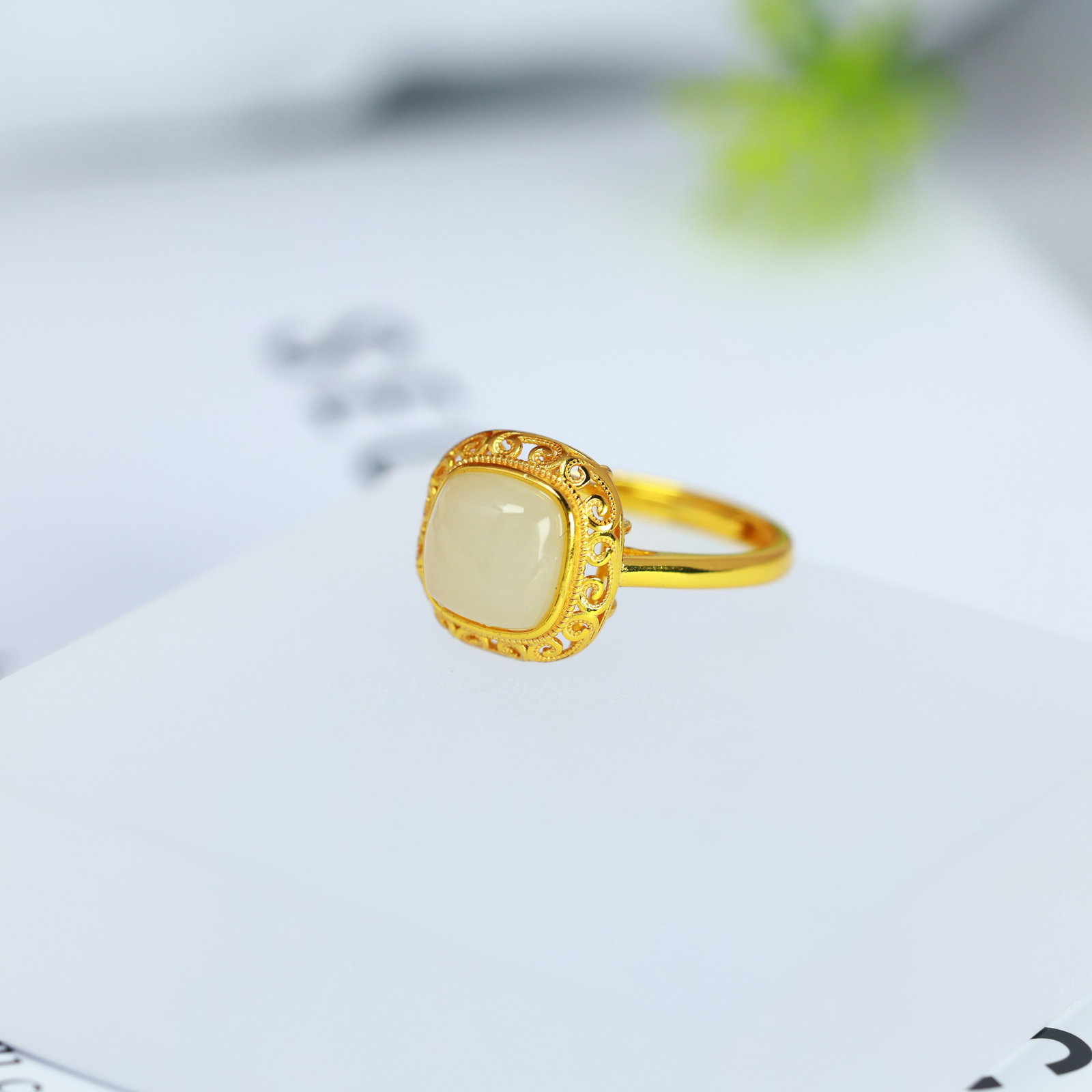 A Sterling Silver and White Jade Square Ring - 4