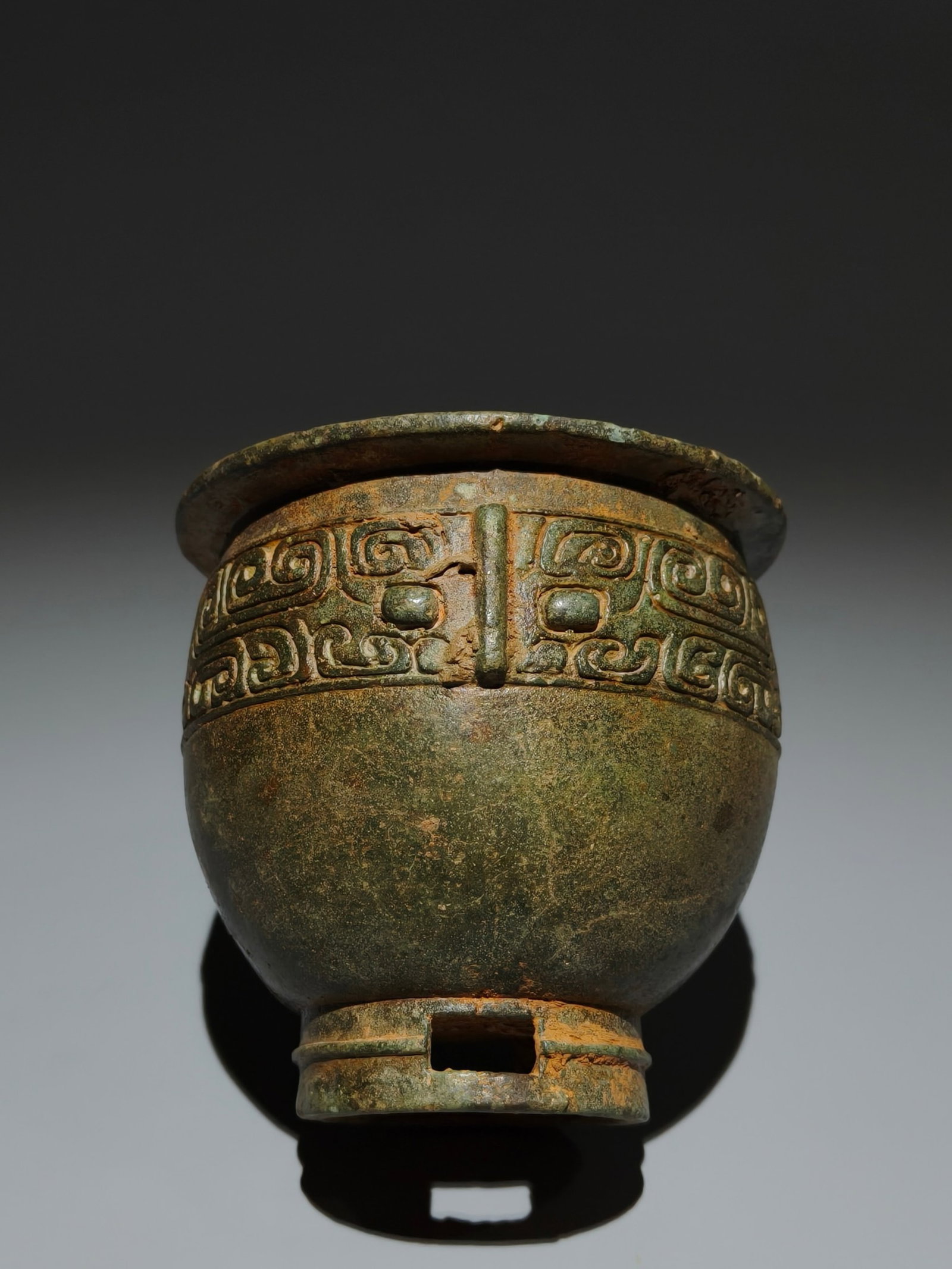 An Archaic Bronze Beast-Face Pattern Jar - 2