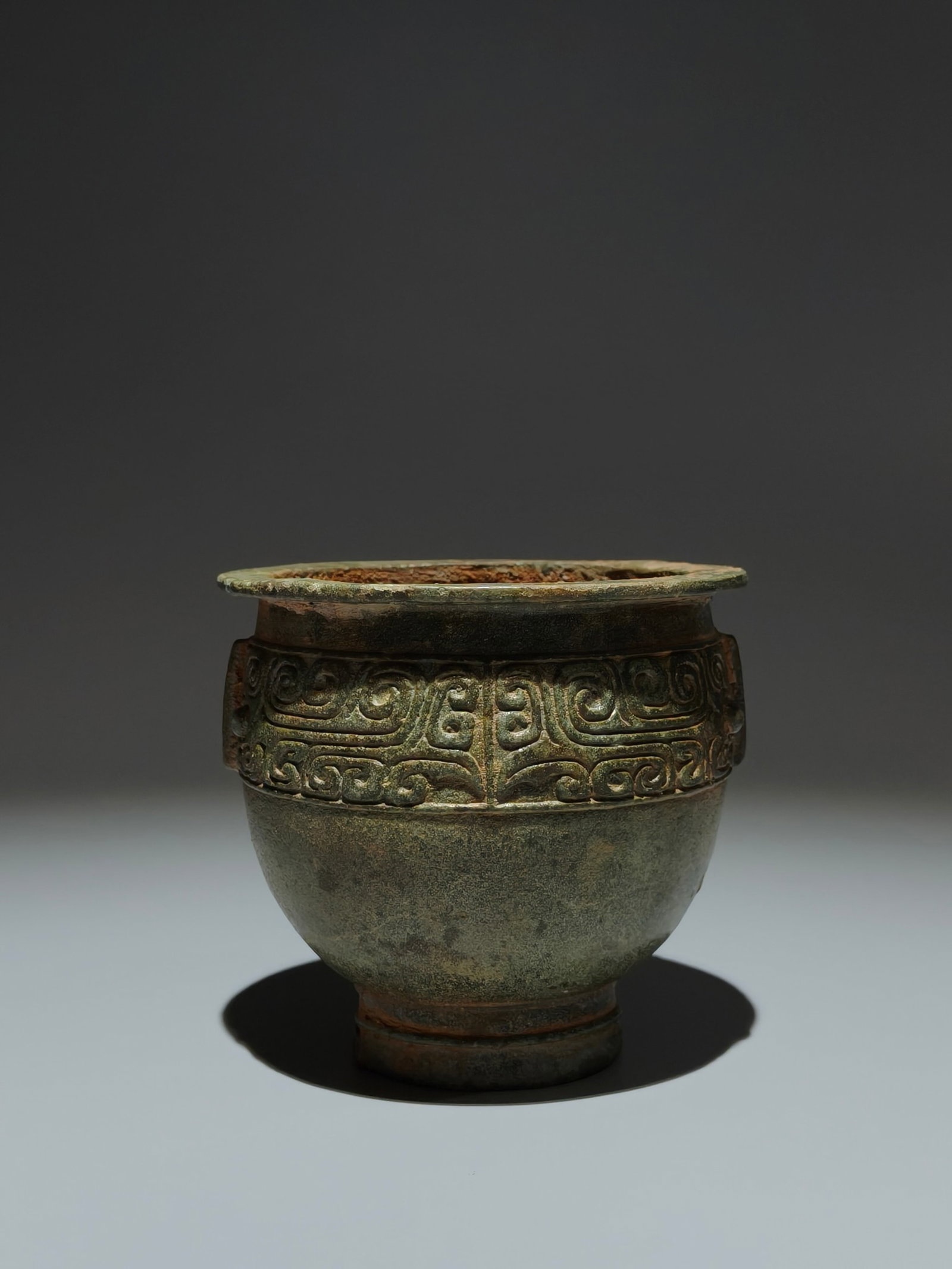 An Archaic Bronze Beast-Face Pattern Jar - 3