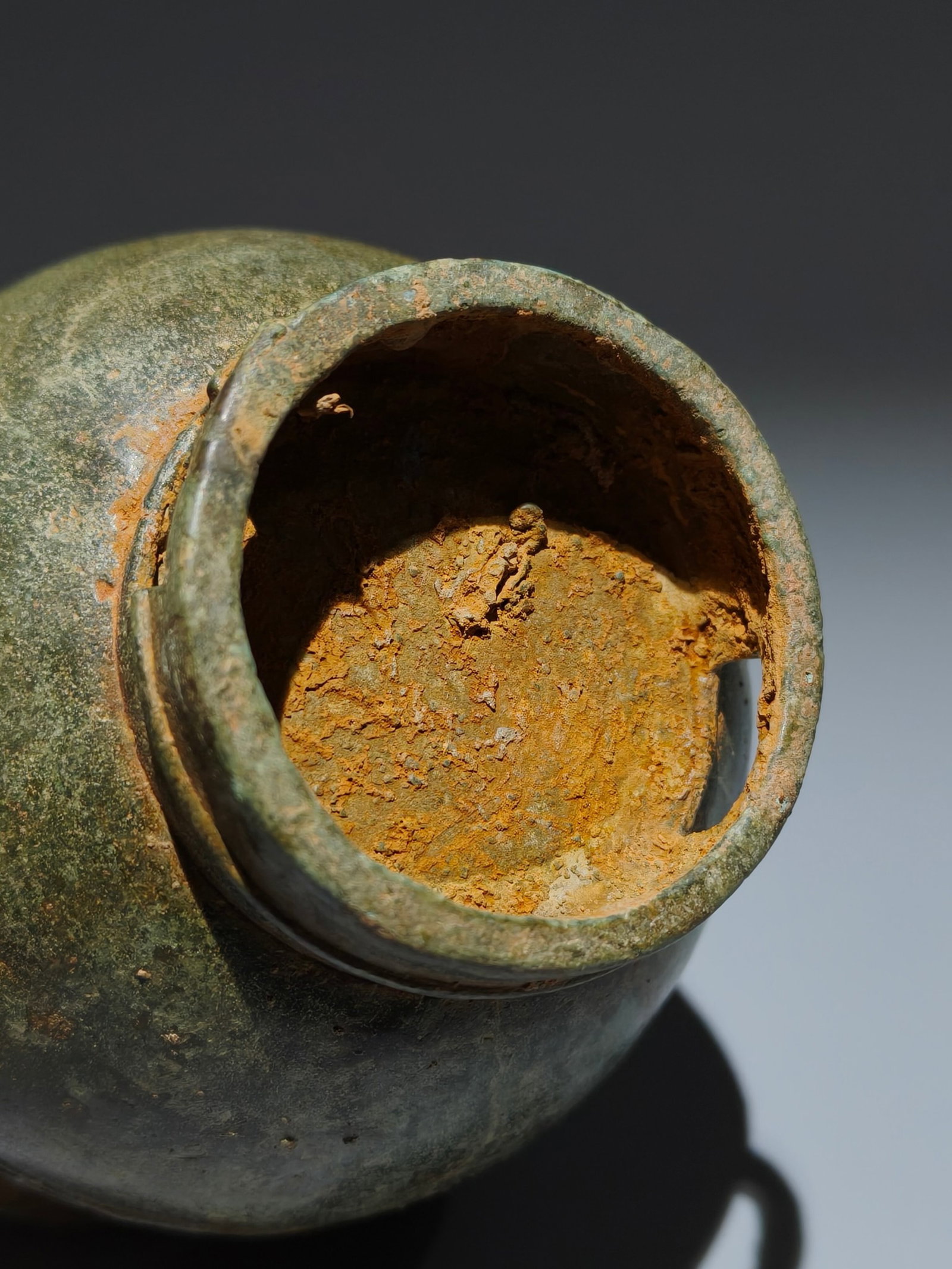 An Archaic Bronze Beast-Face Pattern Jar - 9