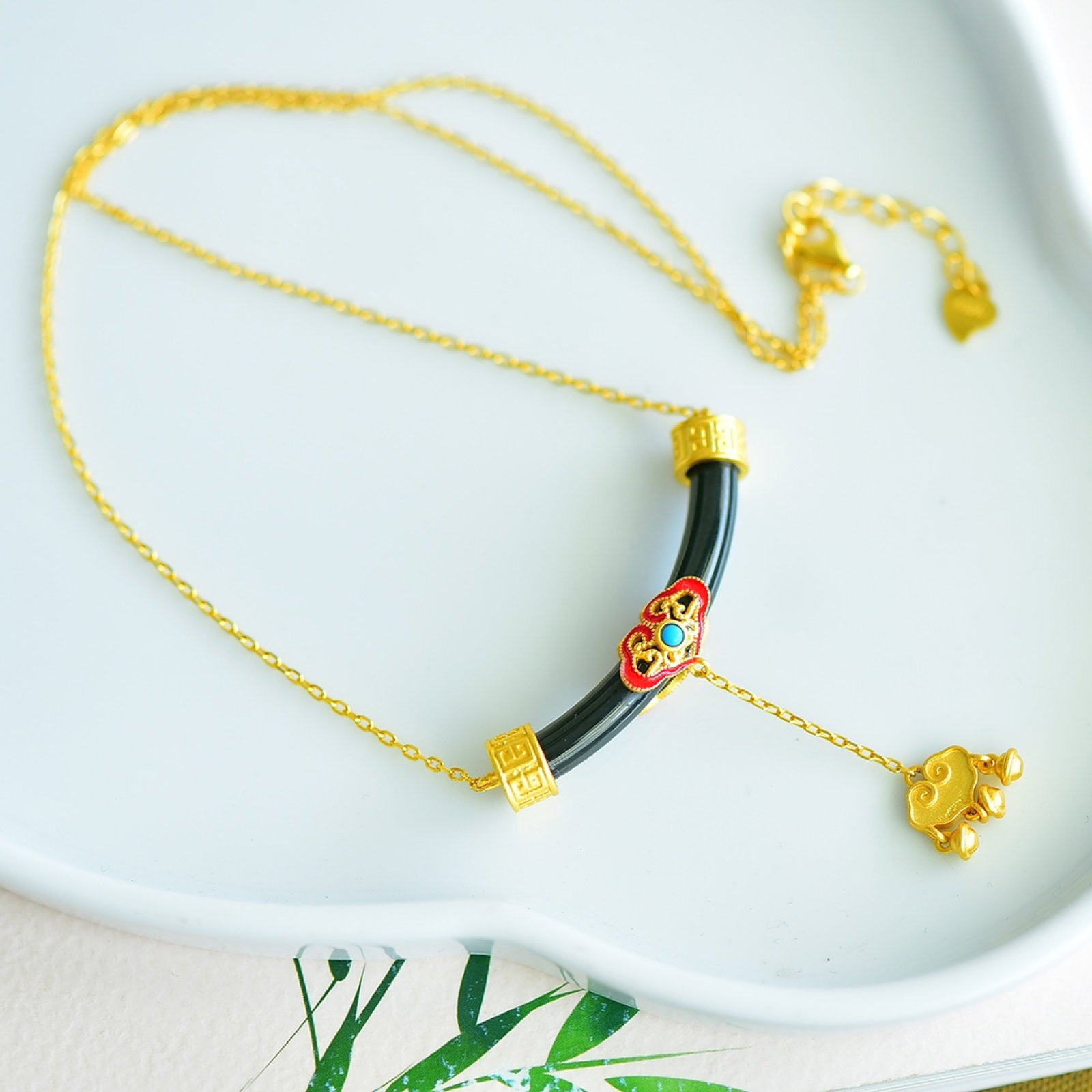 An Exquisite Sterling Silver-Gold Plated Inlaid Black Jade Enamel Pendant: An Exquisite Sterling Silver-Gold Plated Inlaid Black Jade Enamel Pendant 纯银镀金镶黑玉珐琅吊坠