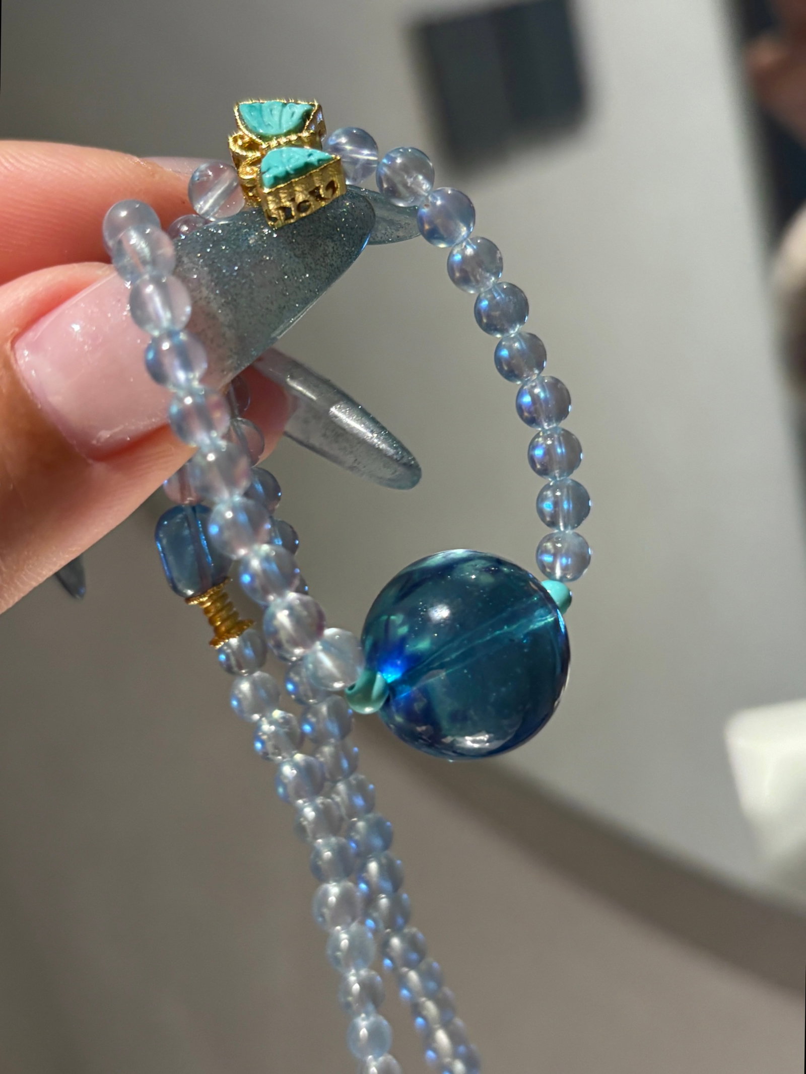 An Exquisite Aquamarine Pendant: An Exquisite Aquamarine Pendant,Size:4.6mm,16.9mm,Weight:18.4g 海蓝宝吊坠