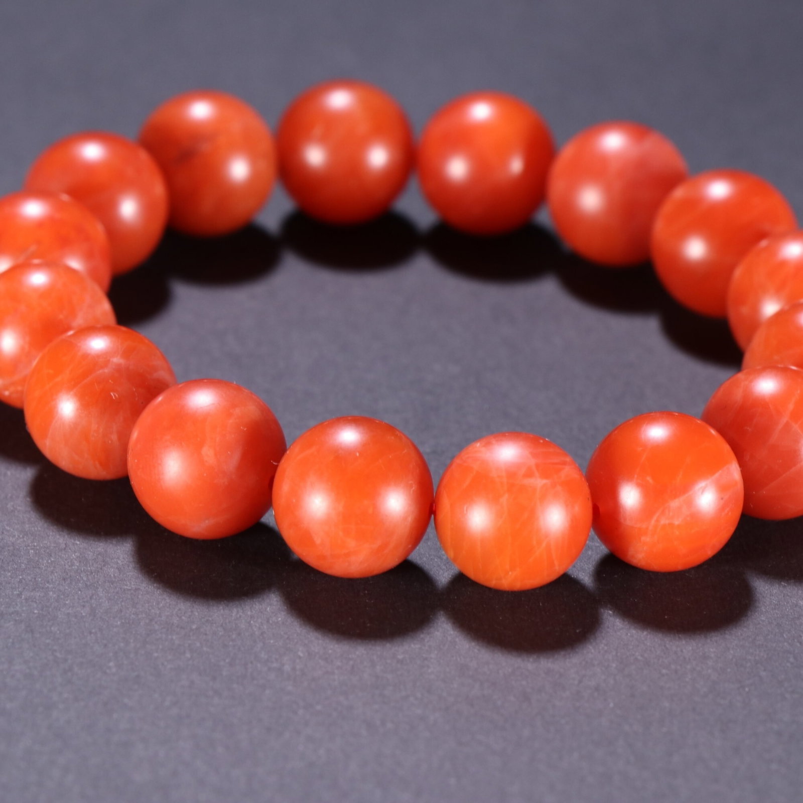 An Exquisite Agate Bracelet - 7