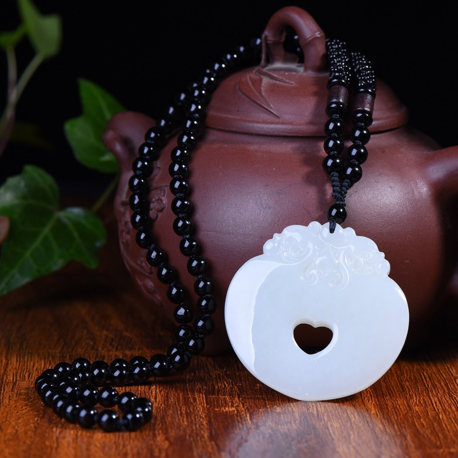 An Exquisite White Jade Dragon Pattern Pendant - 5