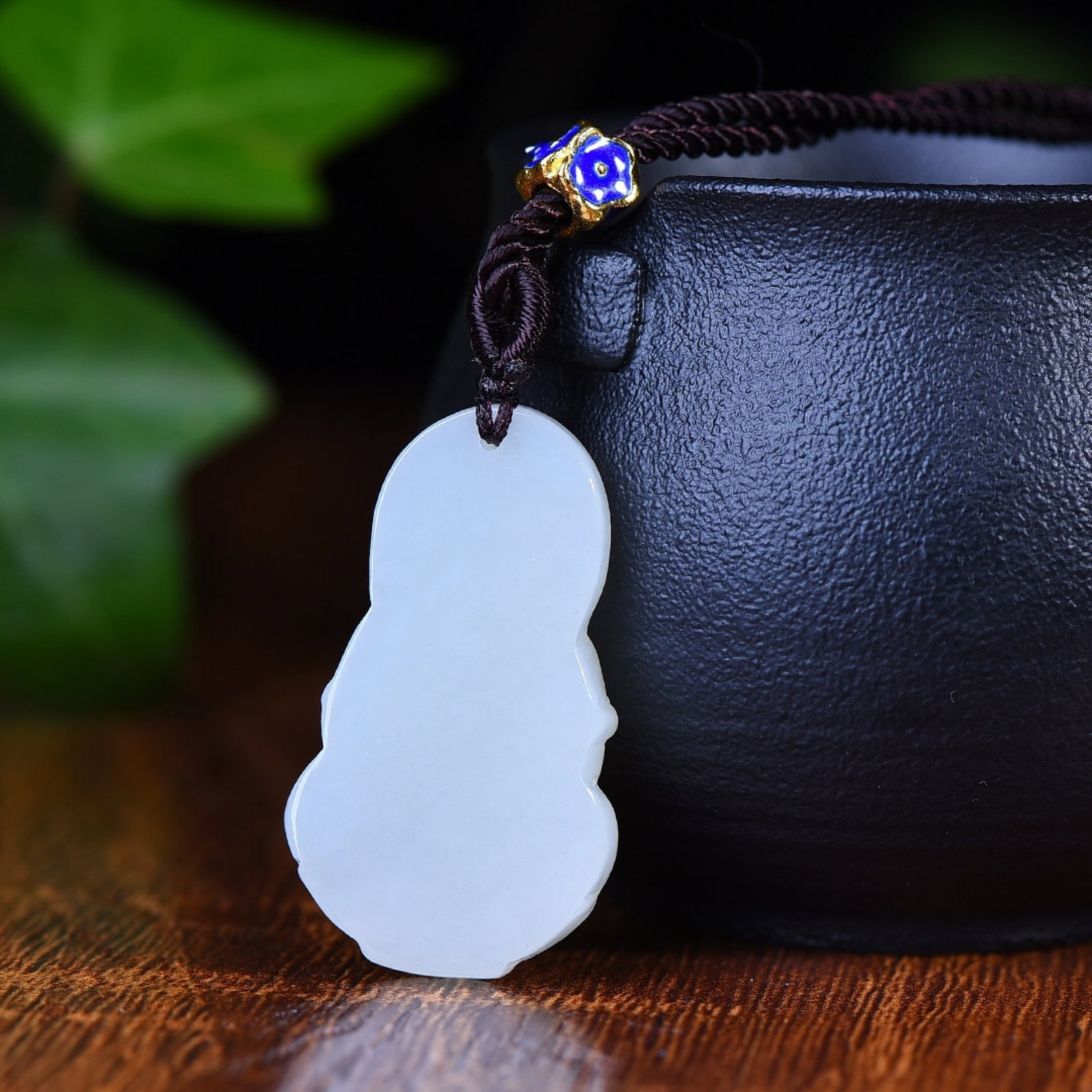 An Exquisite White Jade Avalokitesvara Pendant - 5