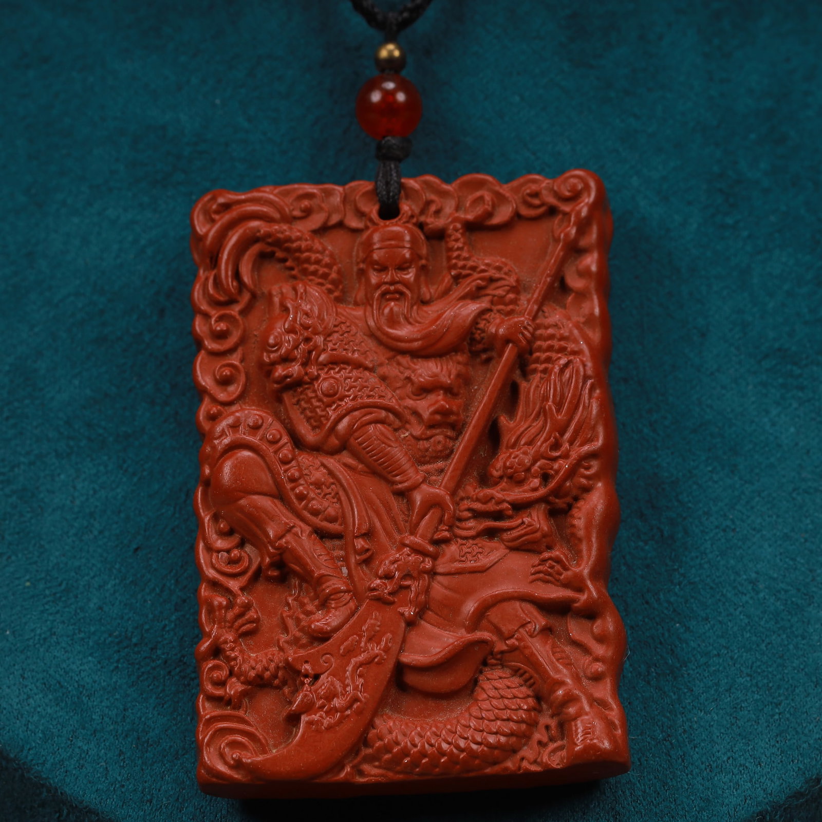 An Exquisite Cinnabar Figure Pattern Pendant - 2